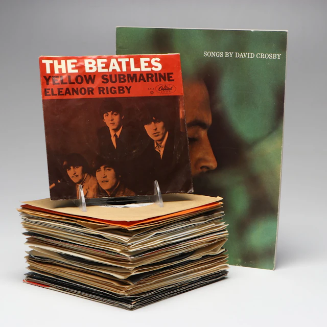The Beatles, Jefferson Airplane, Fleetwood Mac and More 7" Vinyl Records
