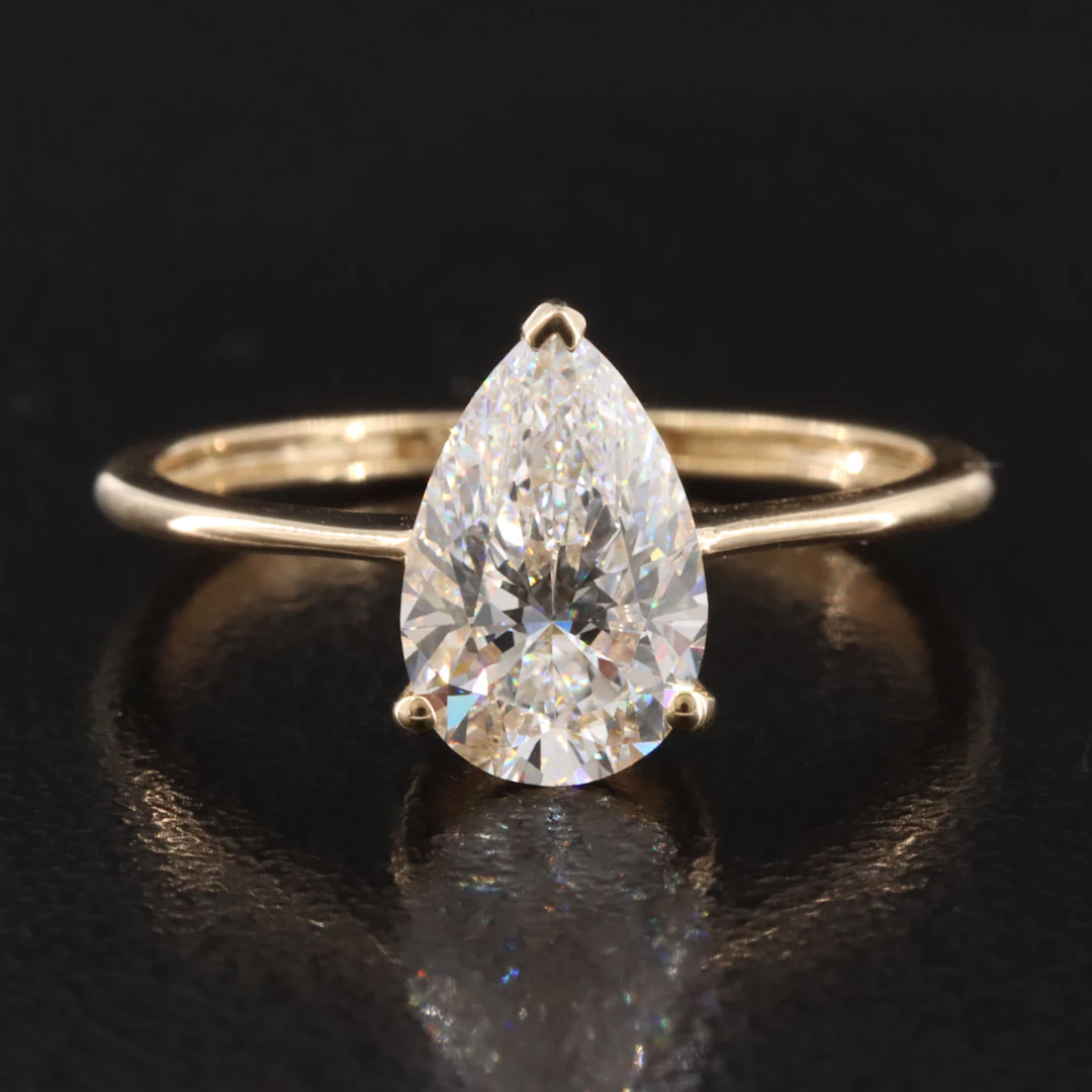 14K 1.57 CT Lab Grown Diamond Solitaire Ring with IGI Report