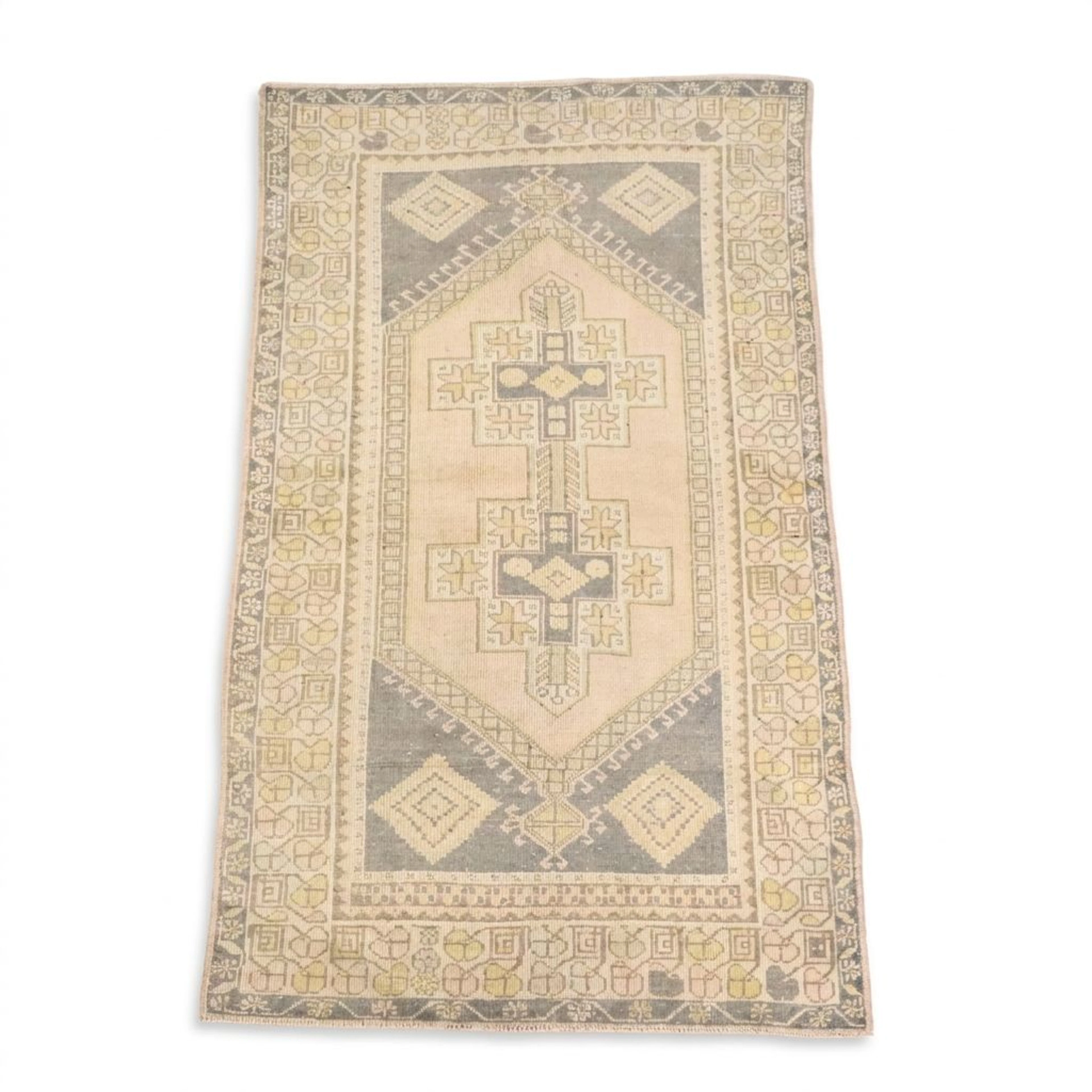 3'7 x 6'6 Hand-Knotted Turkish Taşpınar Area Rug