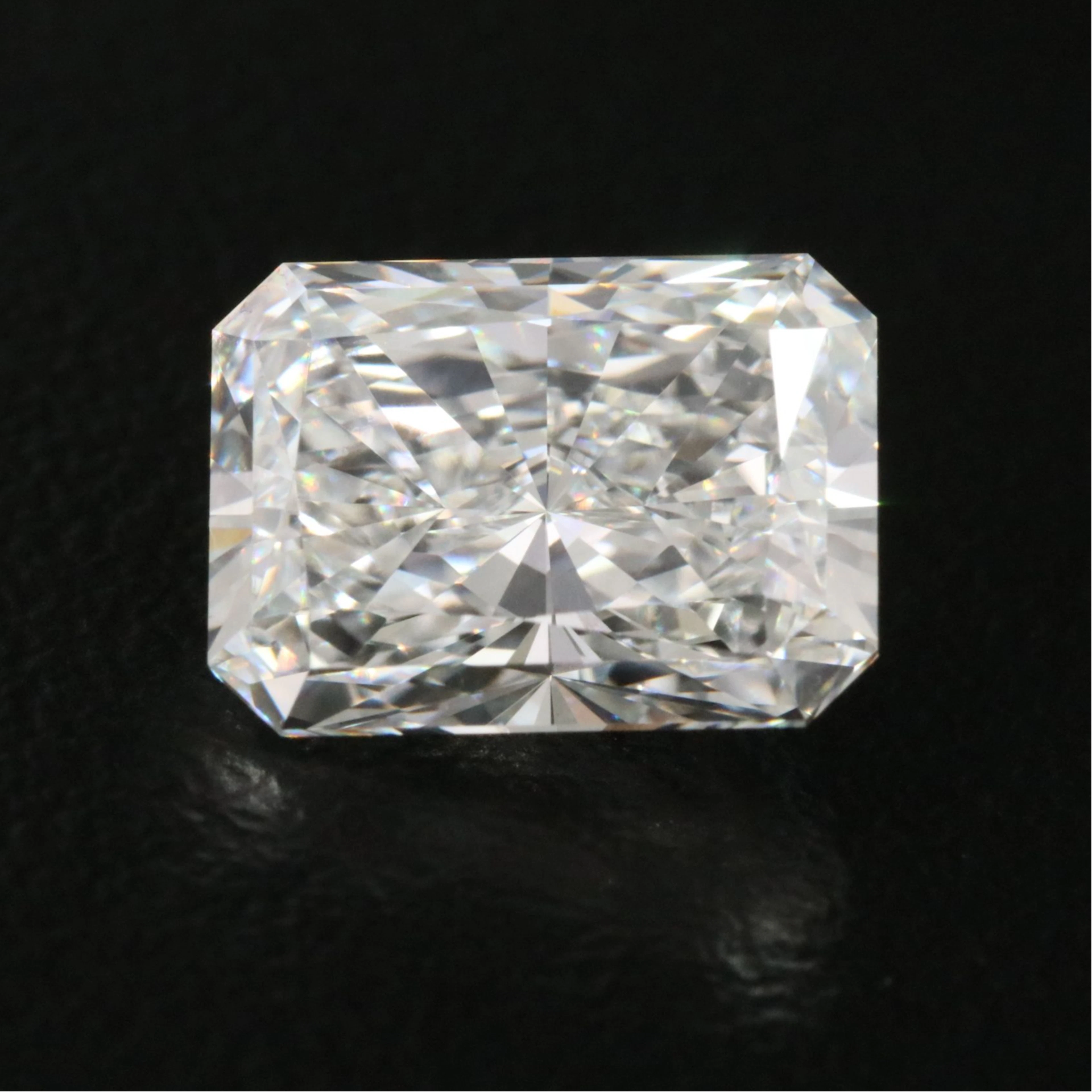 Loose 3.08 CT Lab Grown Diamond with IGI Report