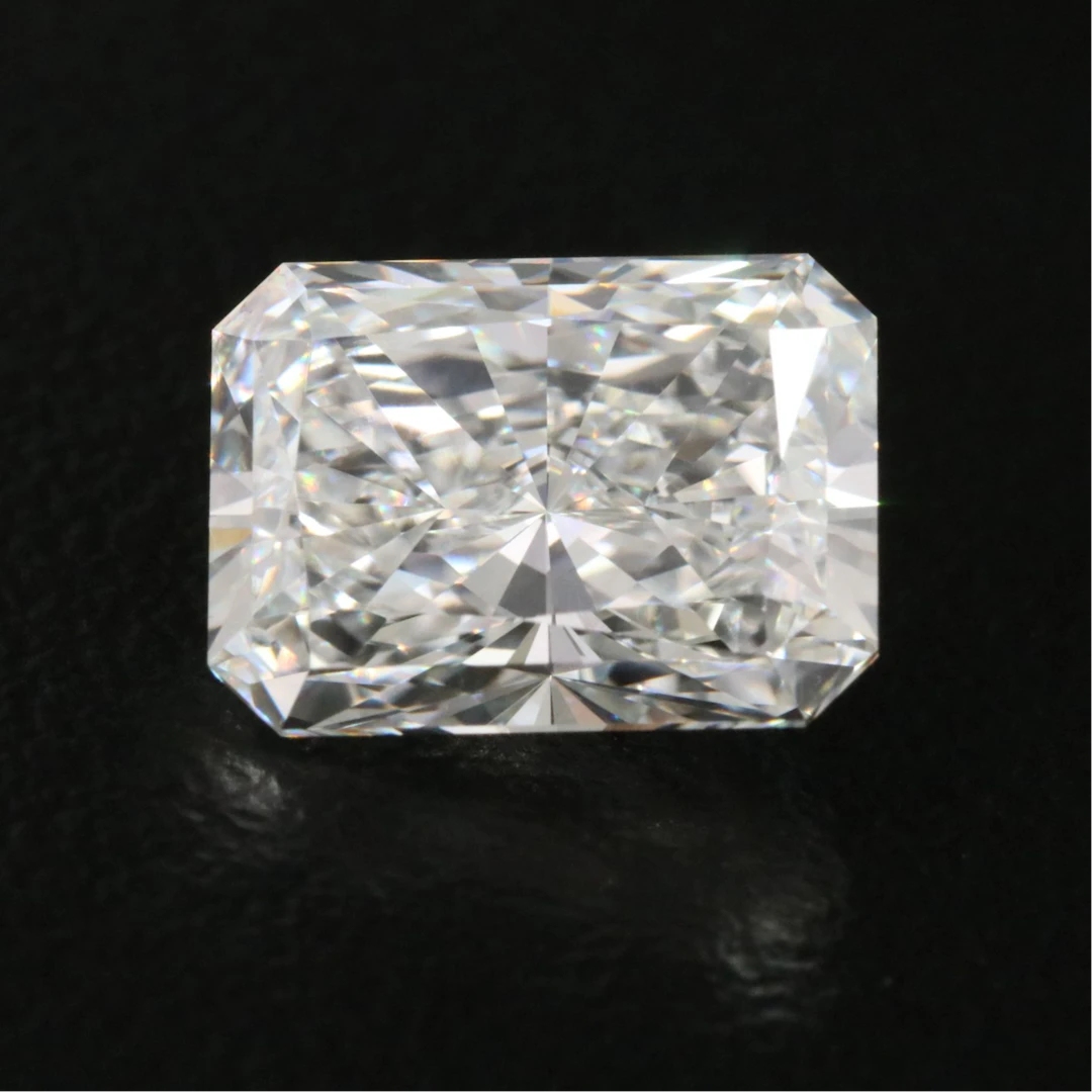 Loose 3.08 CT Lab Grown Diamond with IGI Report
