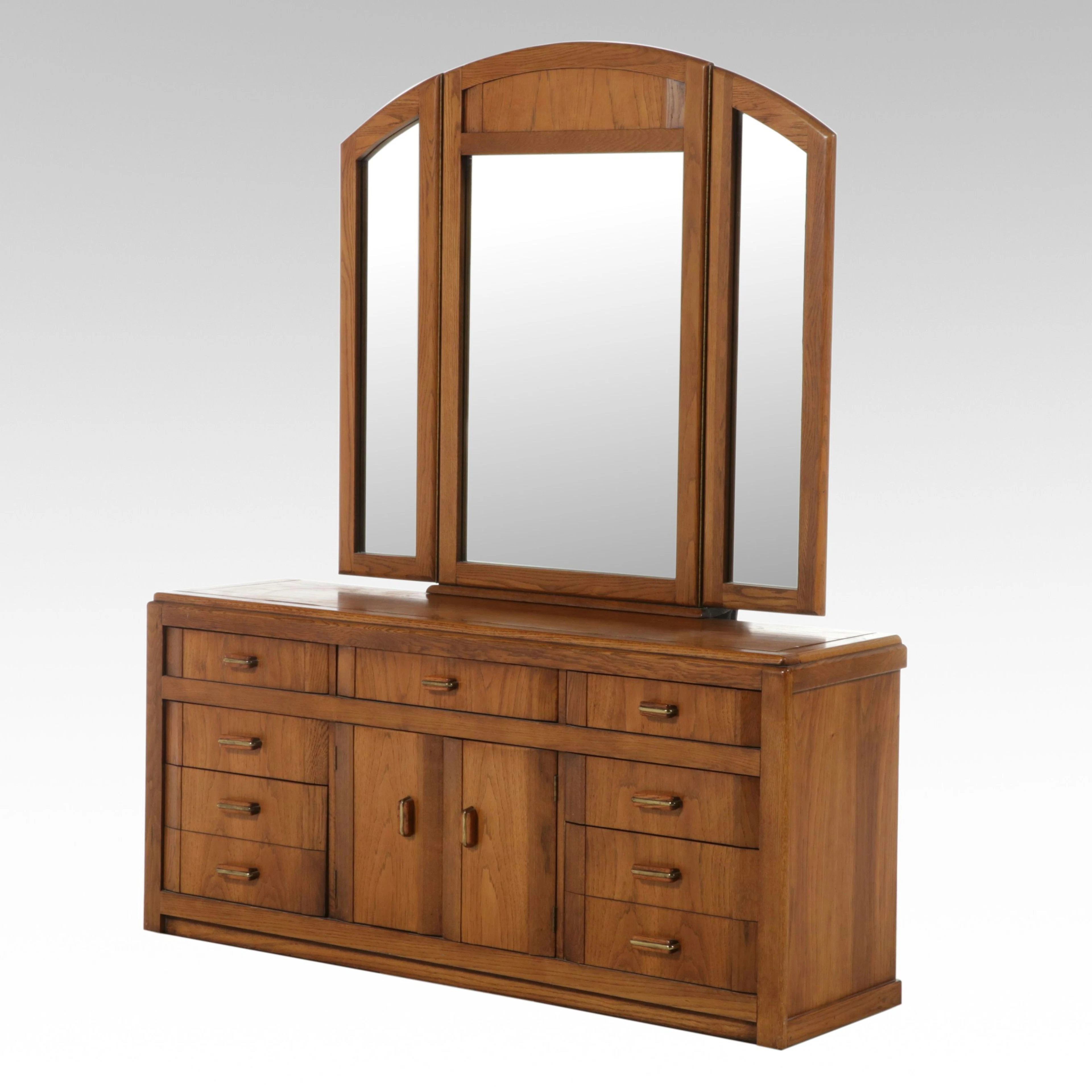 Modernist Oak Dresser, Late 20th Century