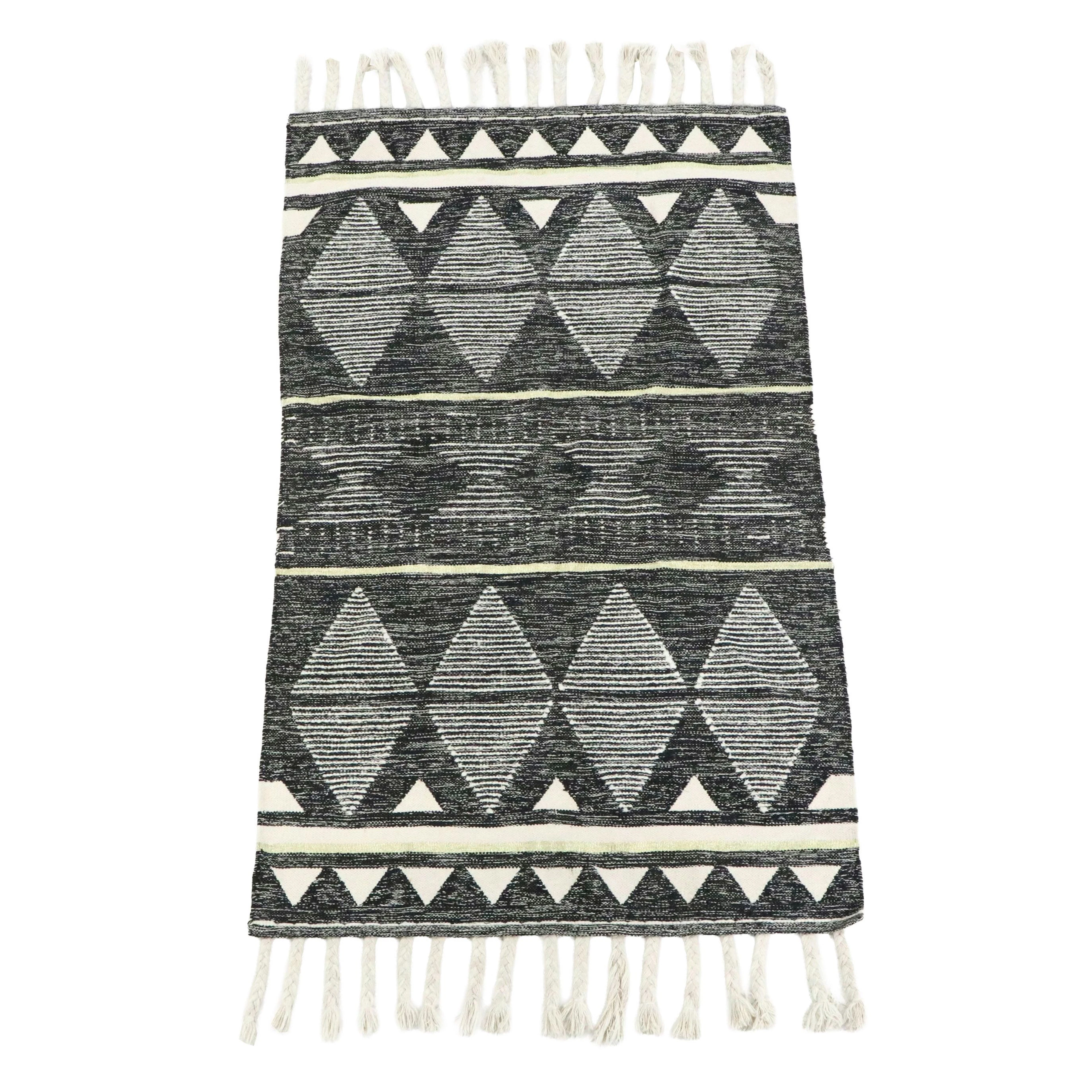 4' x 7'8 Moroccan Style Flat Weave Area Rug