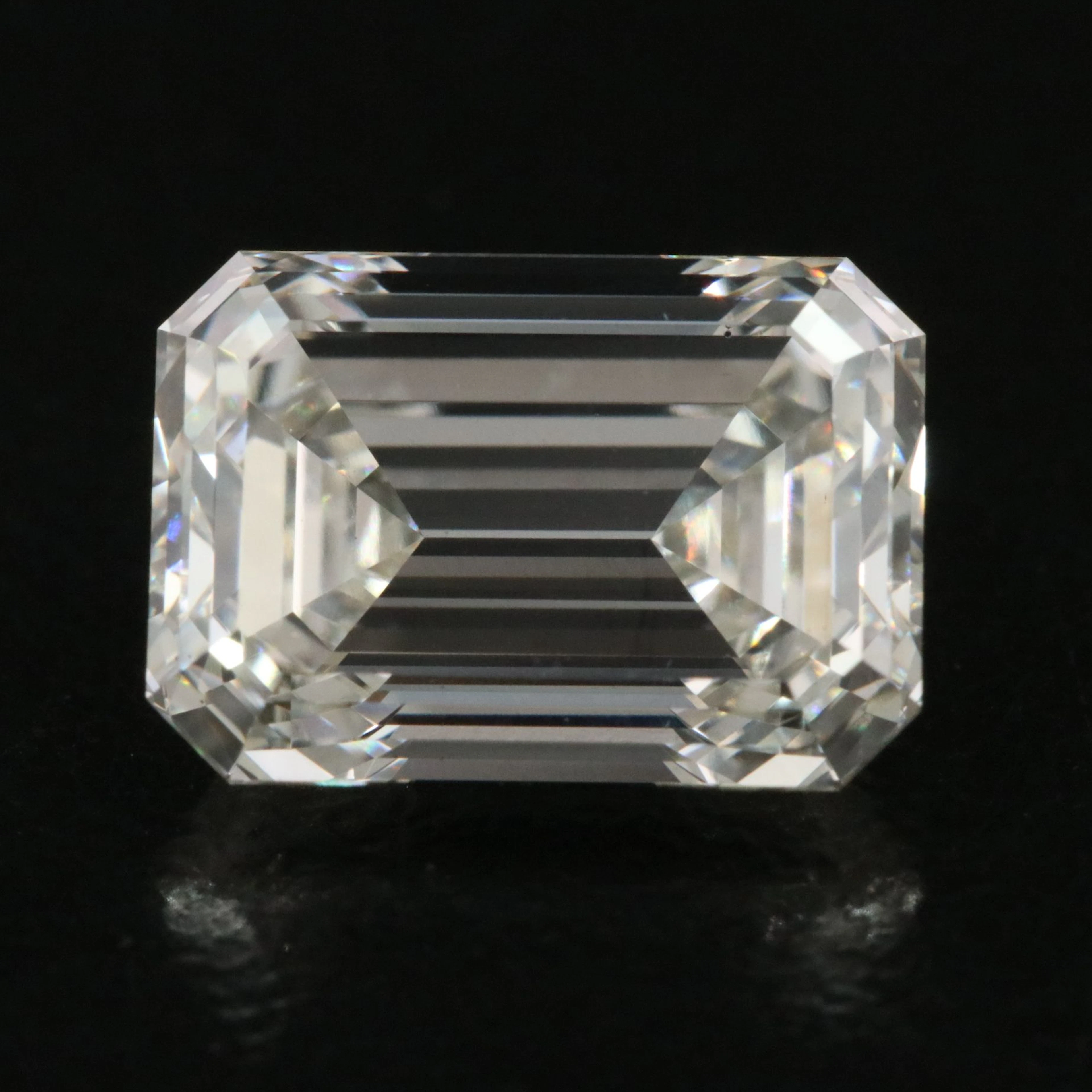 Loose 3.05 CT Lab Grown Diamond with IGI Report