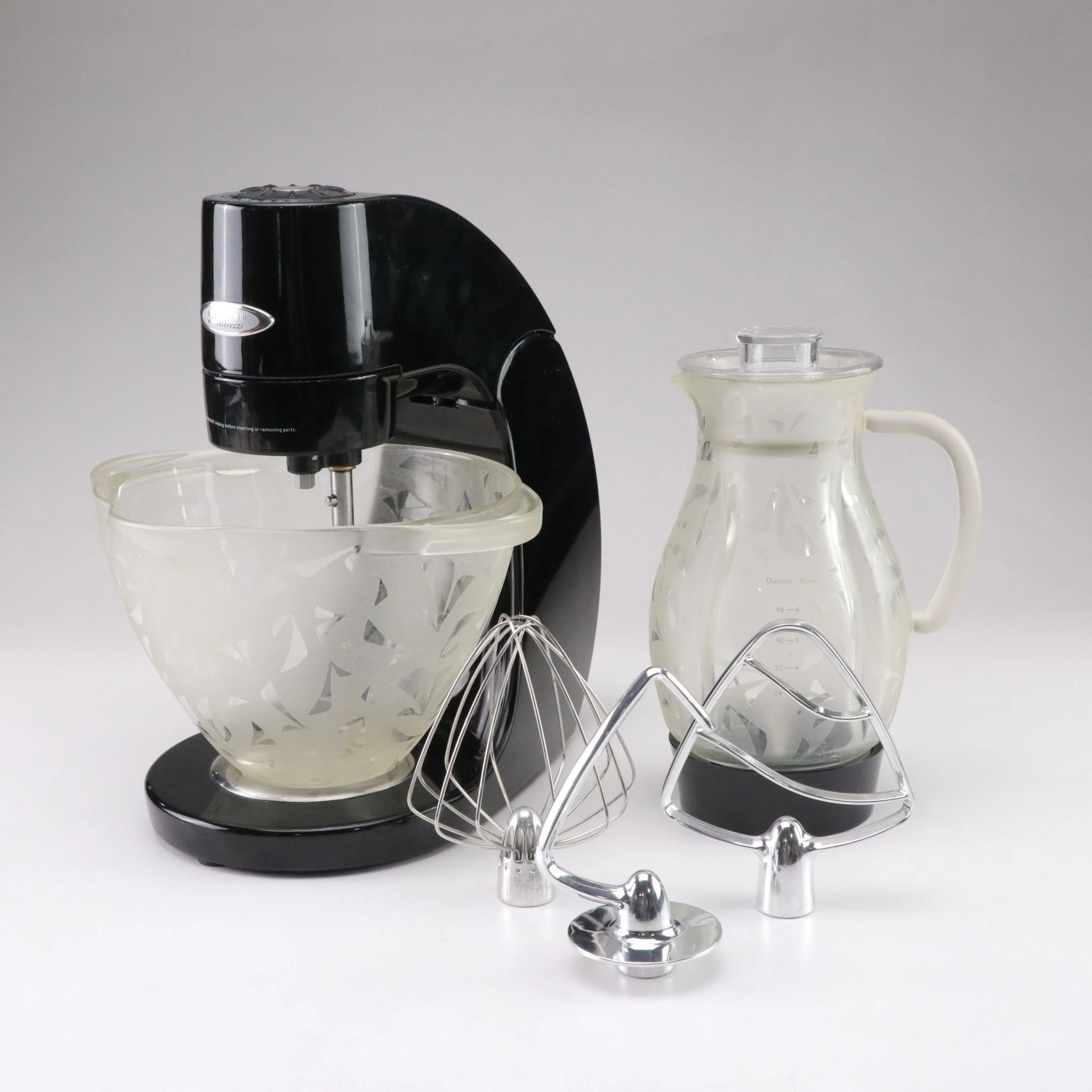 Jenn-Air Attrezzi Kitchen Mixer with Pitcher & Mixing Bowl Accessories