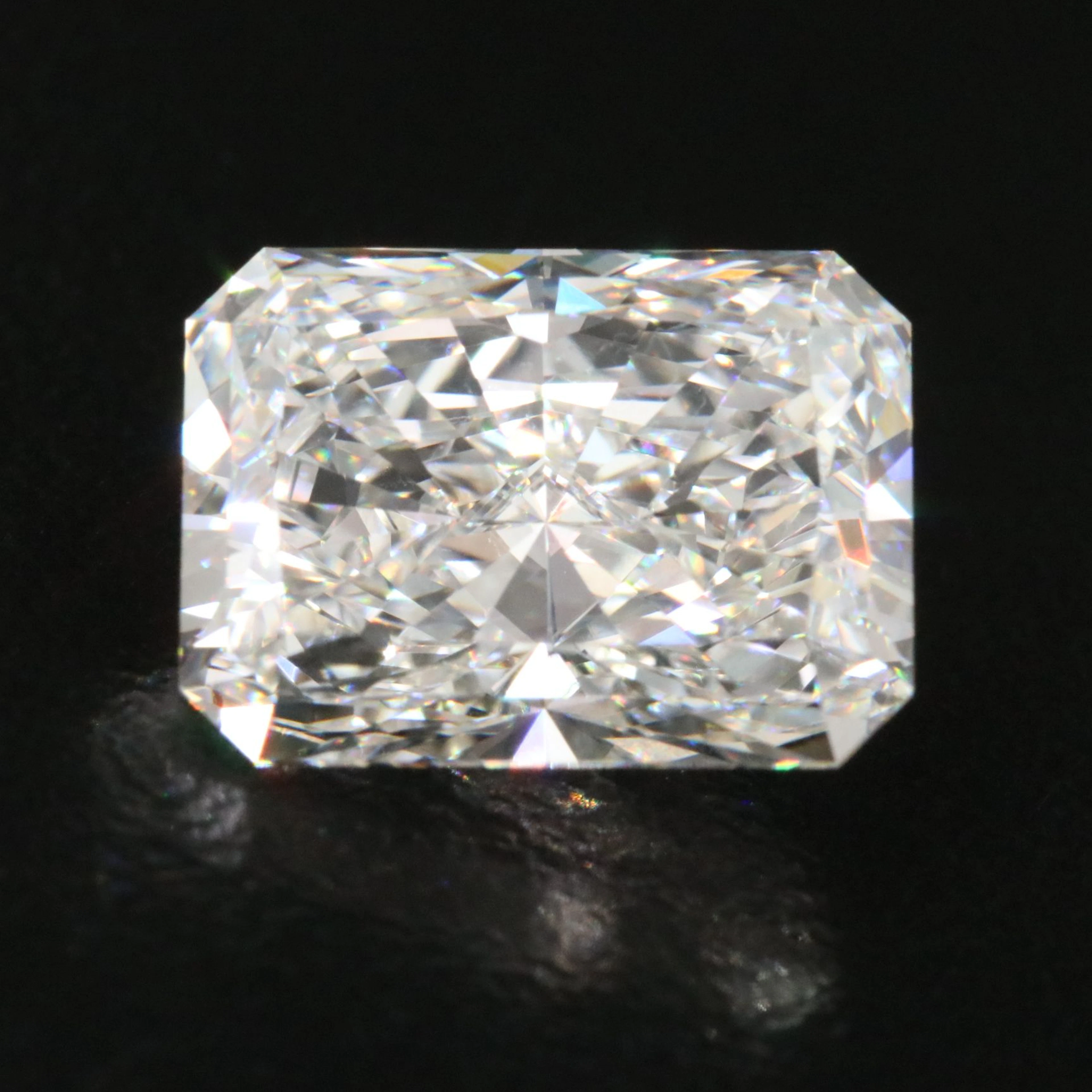 Loose 5.05 CT Lab Grown Diamond with IGI Report
