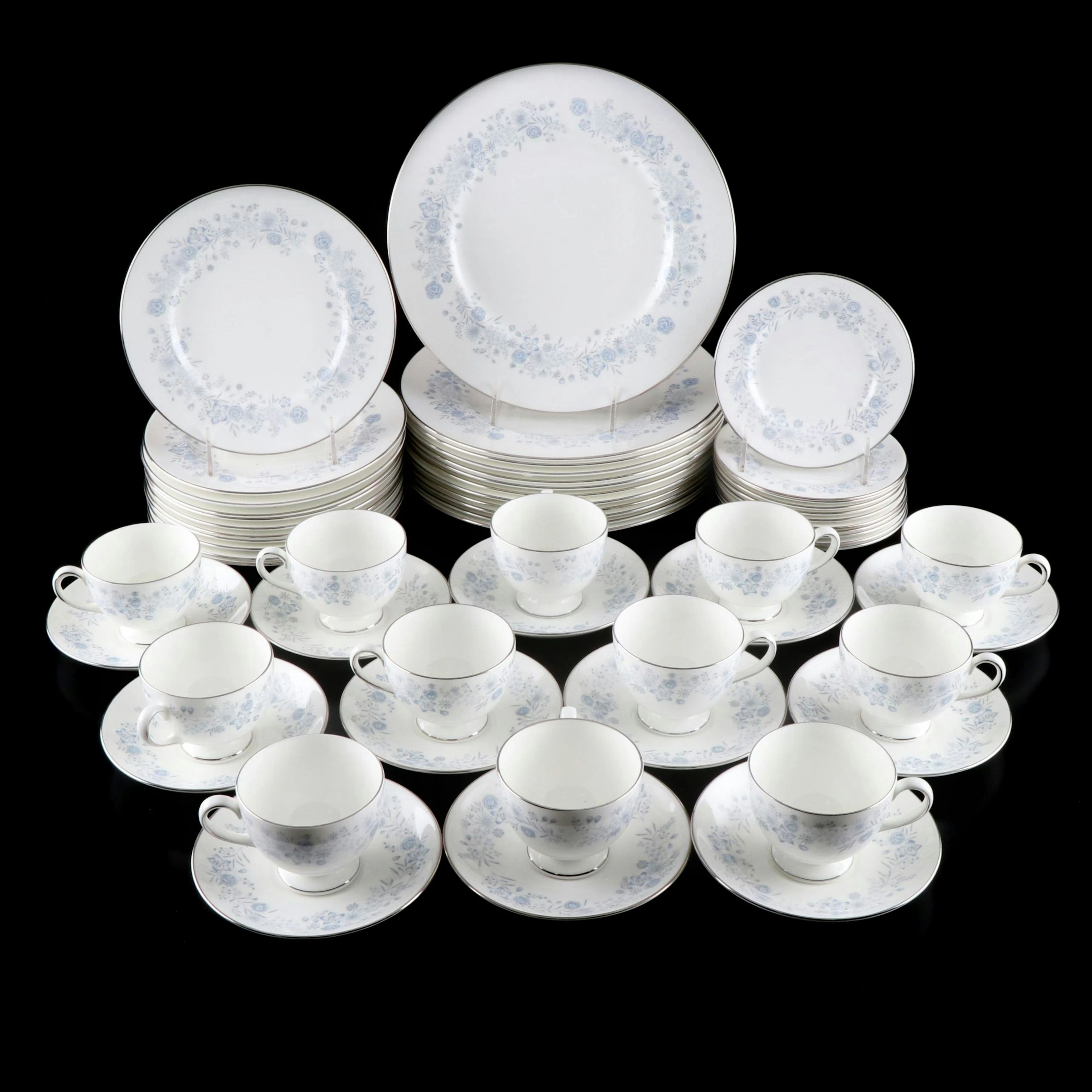 Wedgwood "Belle Fleur" Bone China Dinnerware