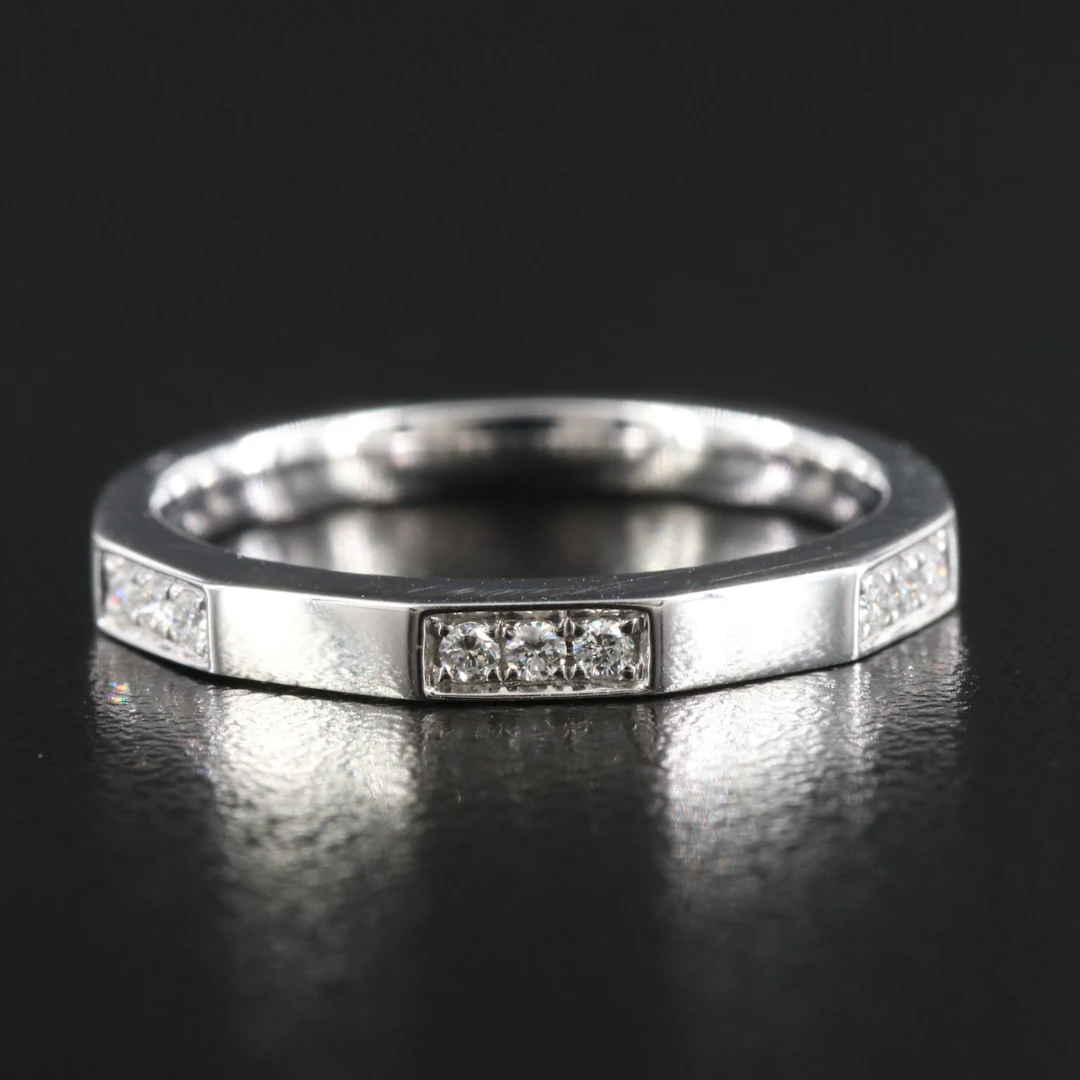 18K 0.10 CTW Diamond Station Band