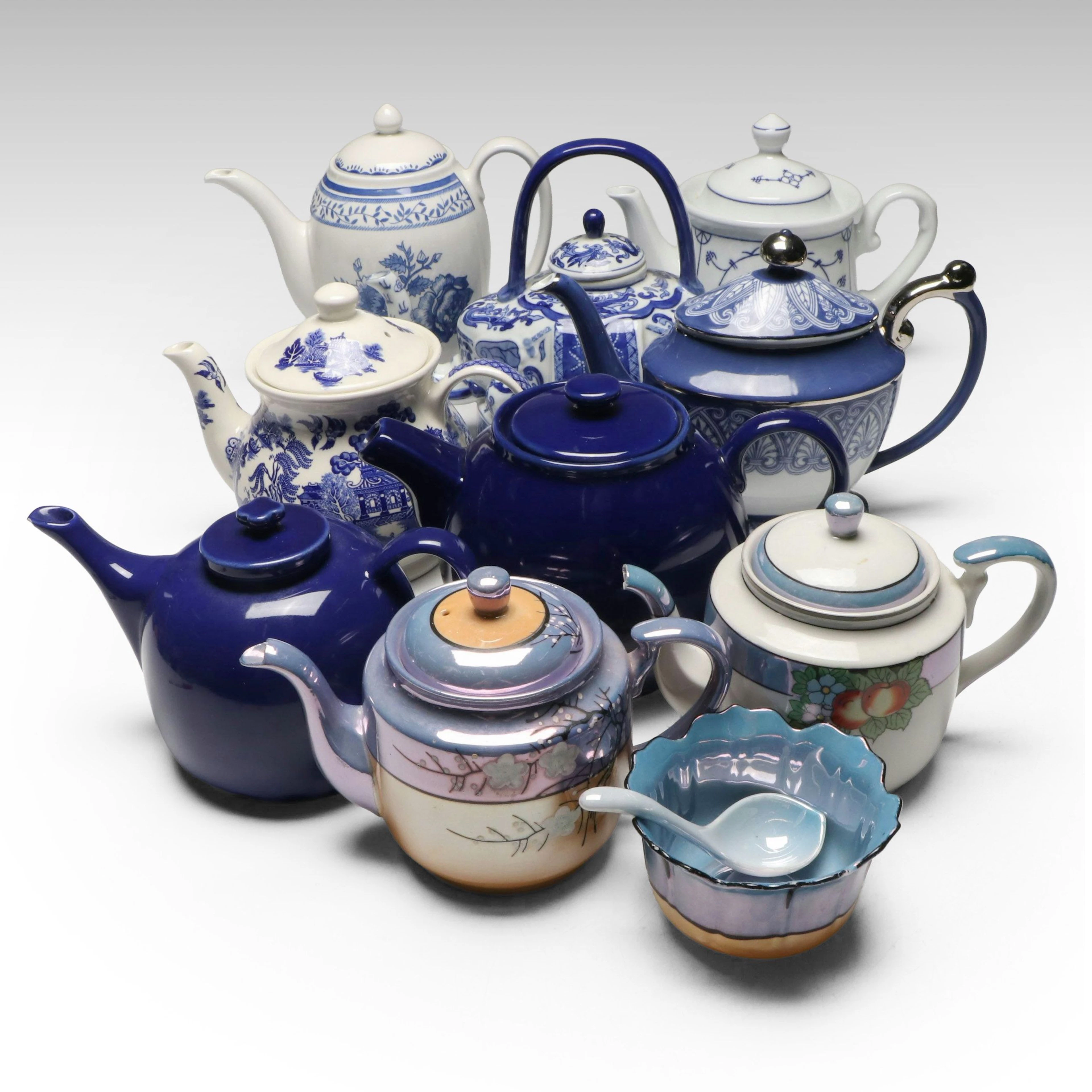 Japanese Lusterware Teapots and Sugar with Blue and White Ceramic Teapots