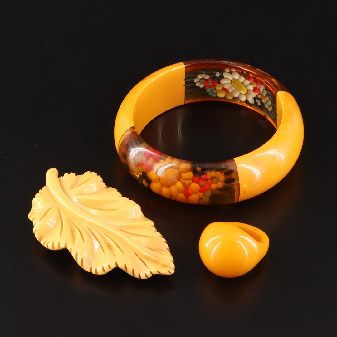 Reverse Carved & Painted Apple Juice & Butterscotch Bakelite Featured