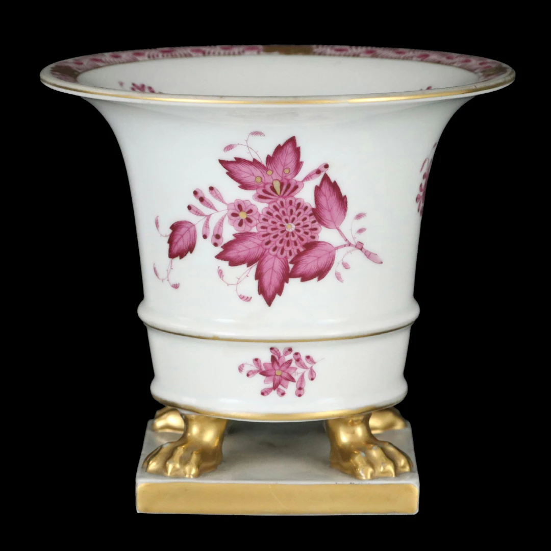Herend Raspberry "Chinese Bouquet" Porcelain Urn Vase with Claw Feet, 1939