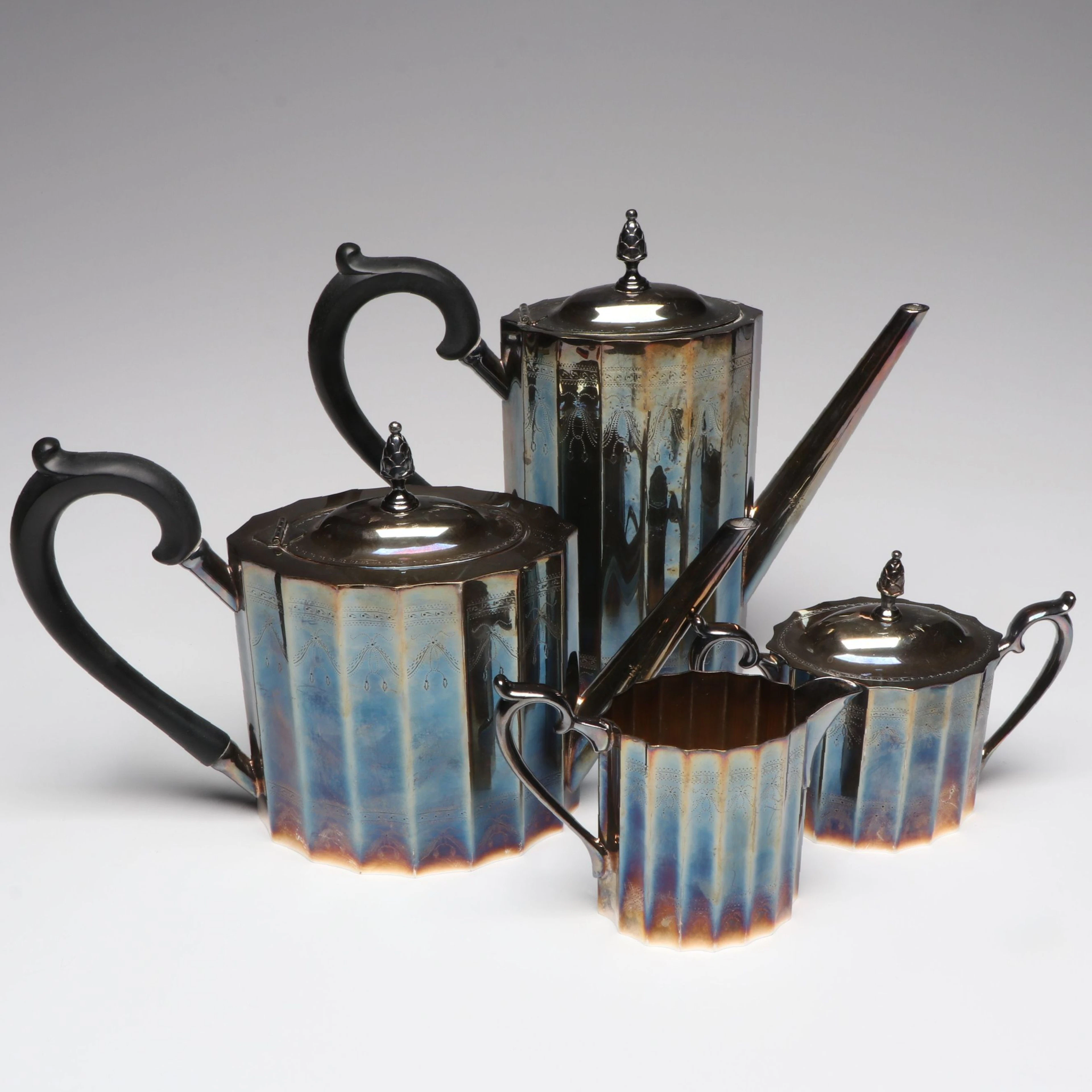 Lunt Silversmiths "Paul Revere" Silver Plate Tea Set, Mid-20th Century