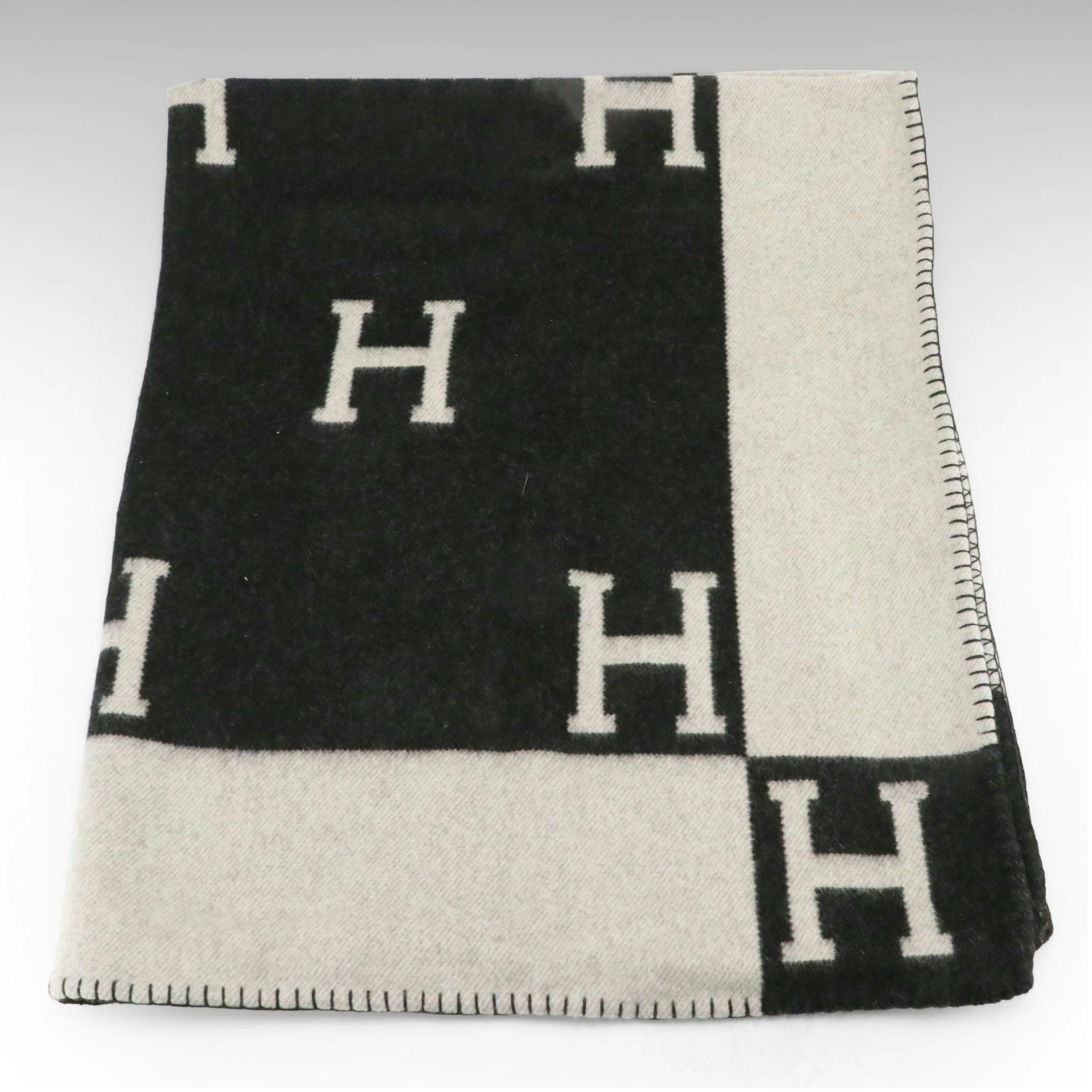 Hermès "Avalon" Merino Wool and Cashmere Throw Blanket
