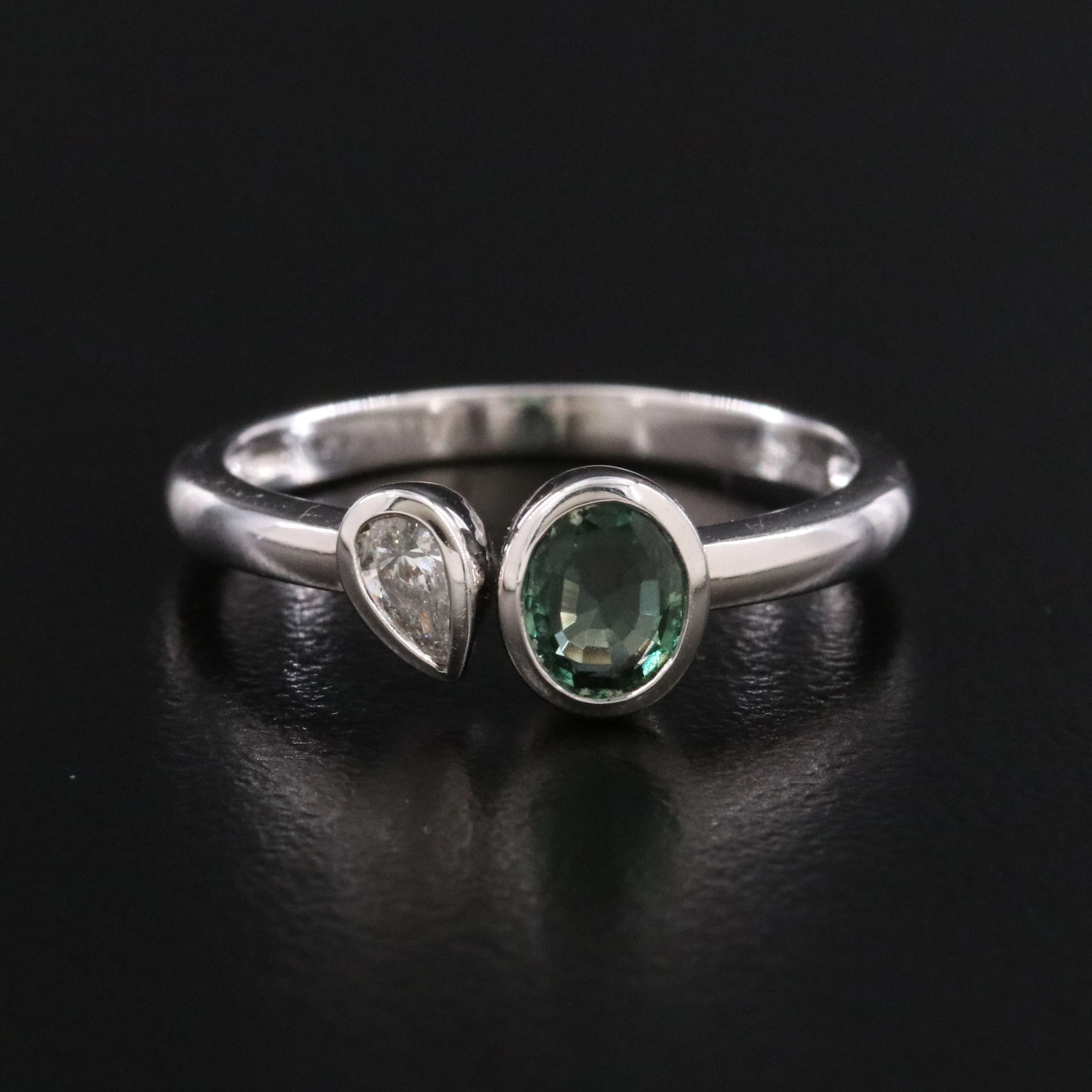 Chromia 18K Alexandrite and Diamond Toi et Moi Ring with IGI Jewelry Report
