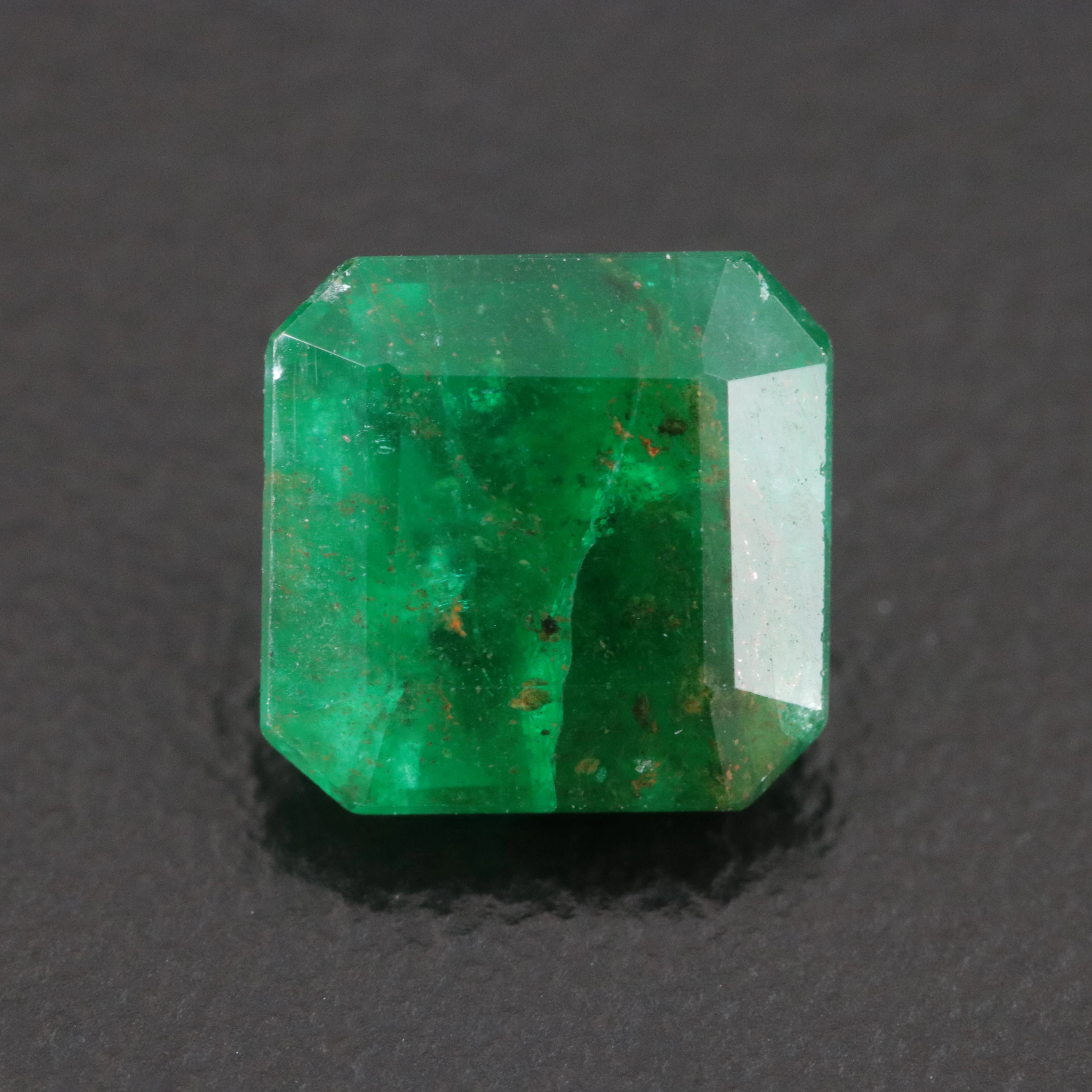 Loose 1.84 CT Emerald