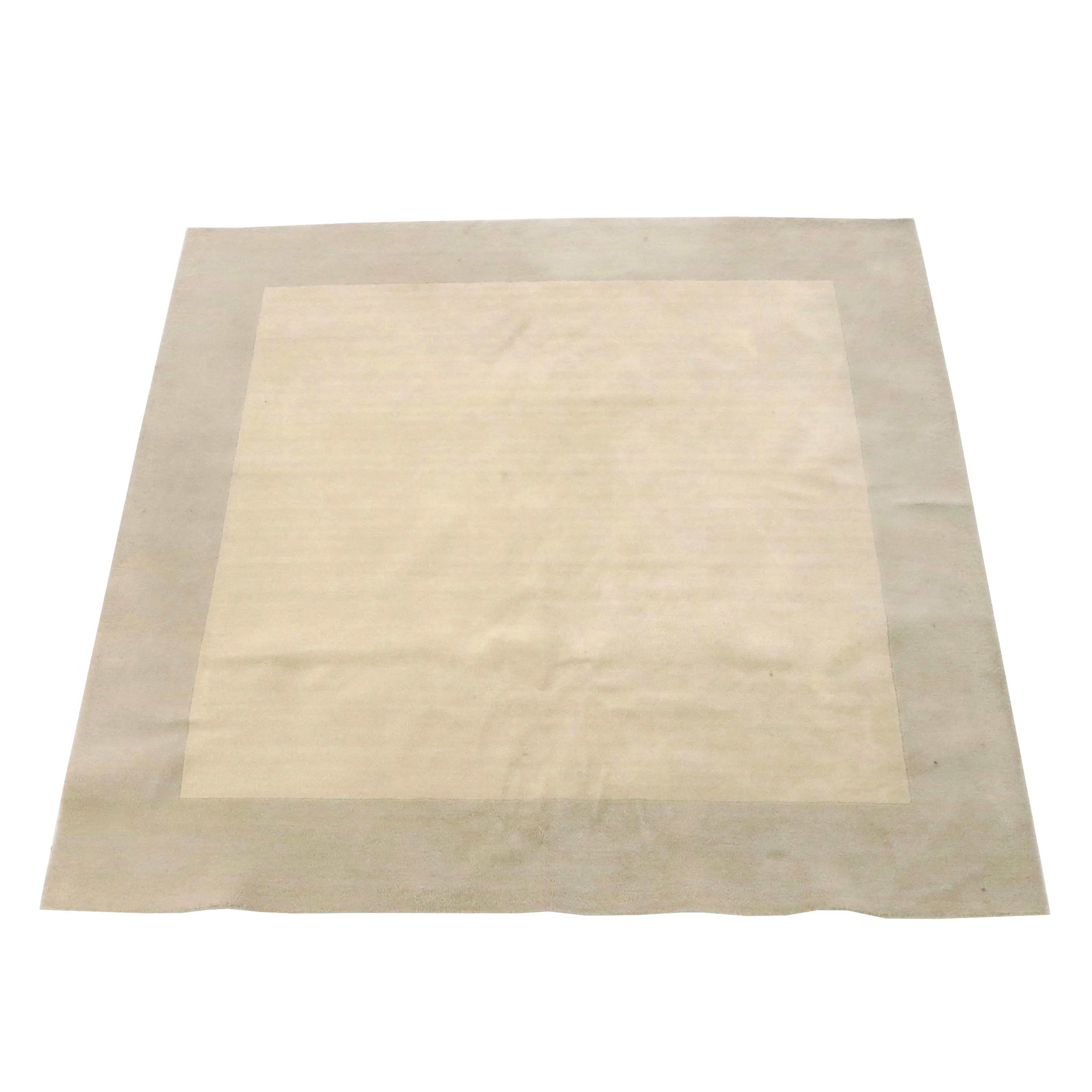 7'11 x 8' Hand-Tufted Contemporary Minimalist Two-Tone Border Area Rug