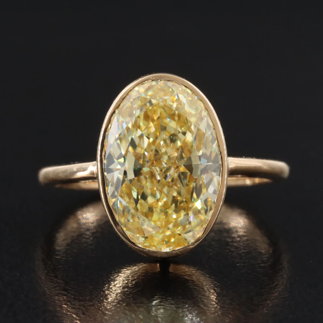 18K 4.61 CT Lab Grown Fancy Intense Yellow Diamond Ring with IGI Report