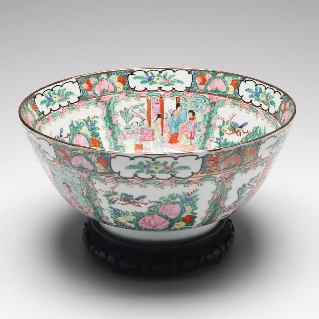 Chinese Hand-Painted Rose Medallion Porcelain Bowl on Wood Base
