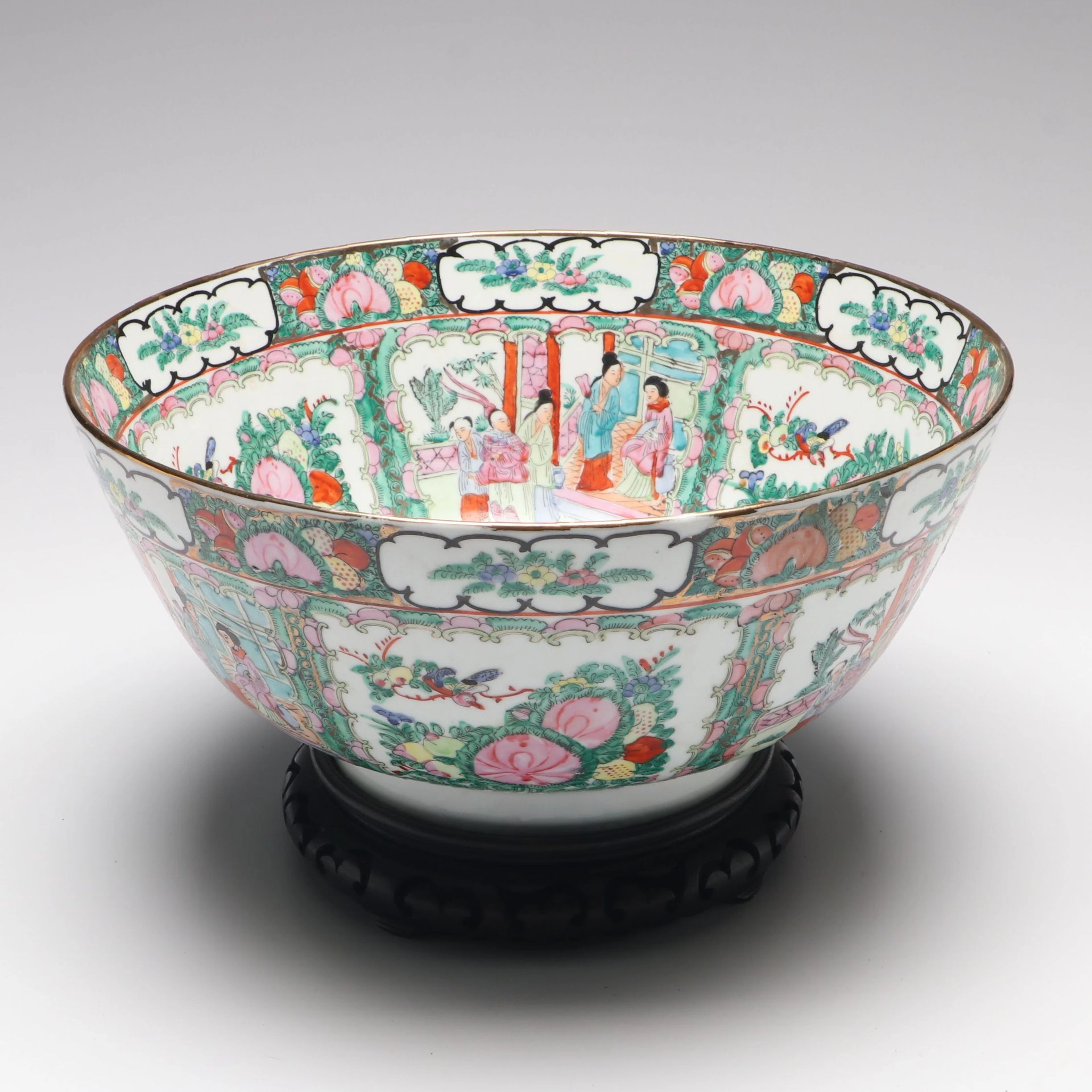Chinese Hand-Painted Rose Medallion Porcelain Bowl on Wood Base