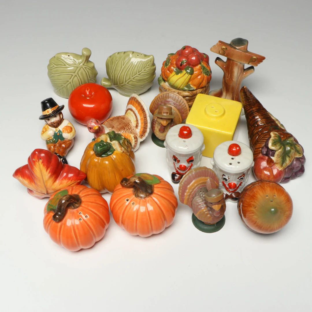 Apple Basket, Pumpkins and More Fall Themed Novelty Salt and Pepper Shakers