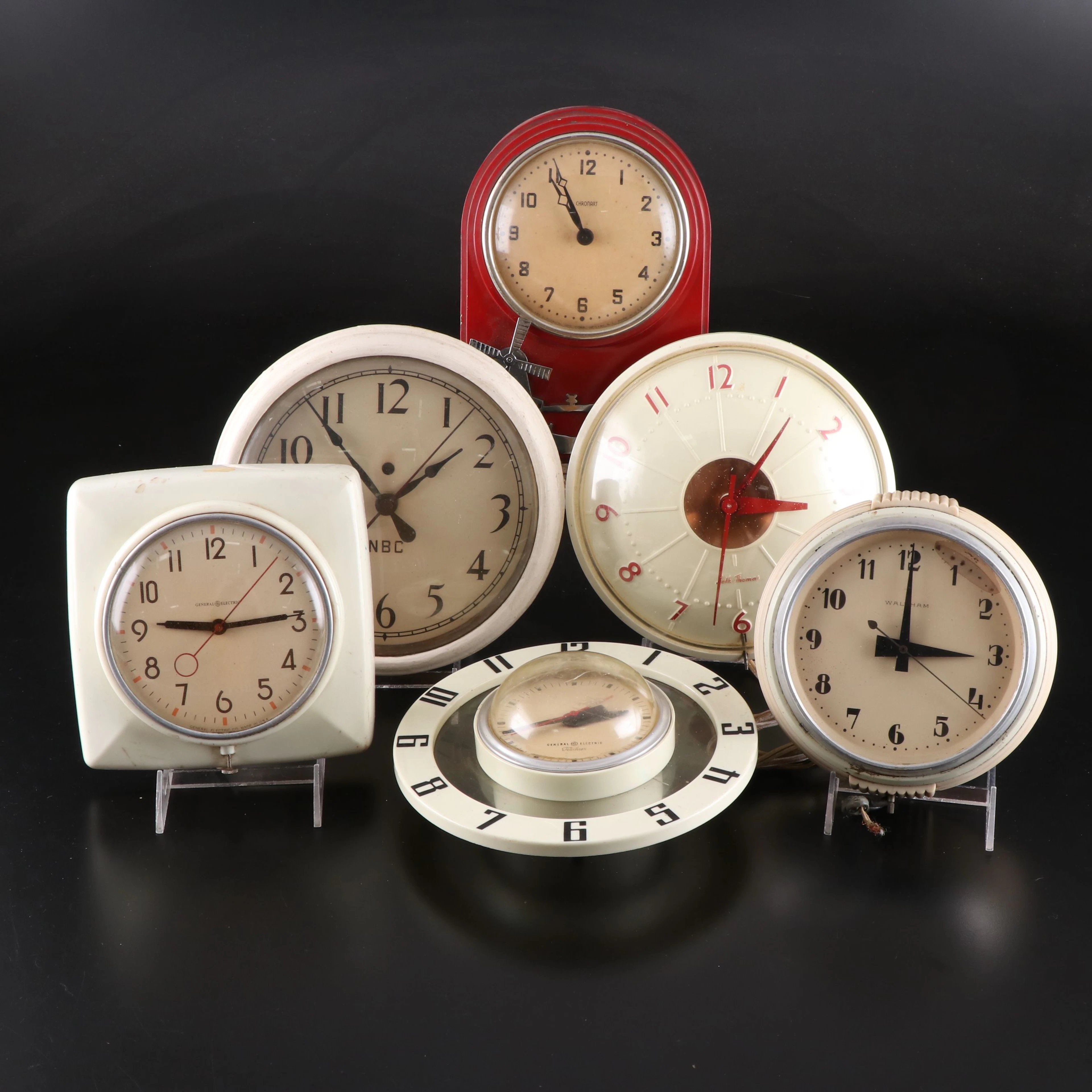 Seth Thomas with Other Art Deco and Mid Century Modern Style Wall Clocks