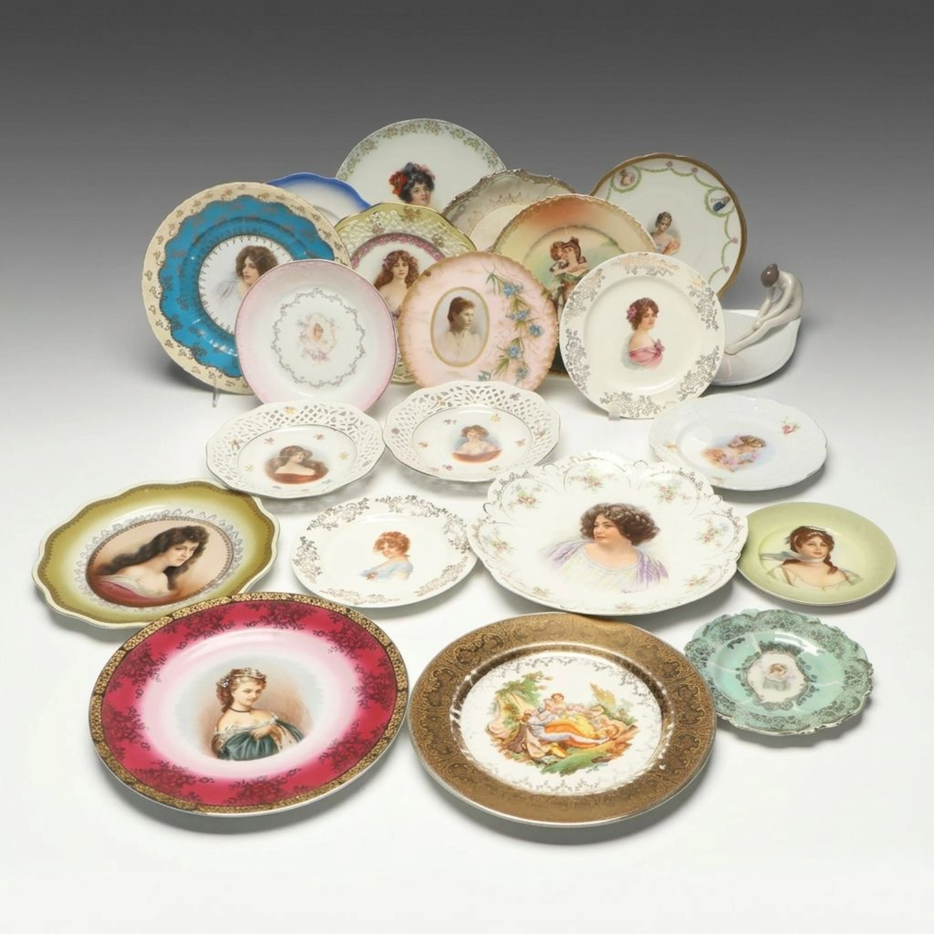 Bing & Grøndahl Female Nude Plate with More Decorative Plates