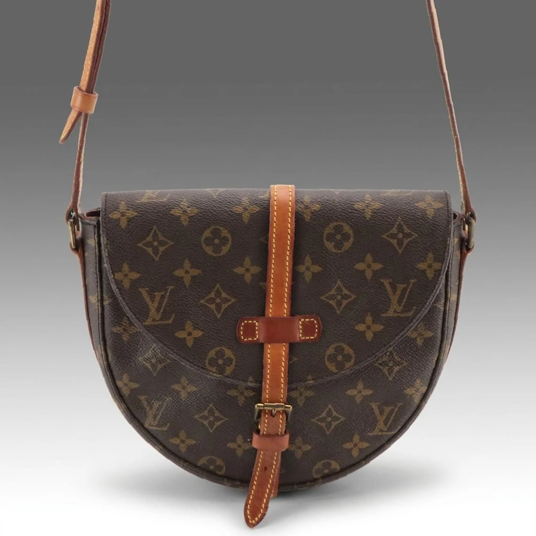 Louis Vuitton Chantilly MM Crossbody Bag in Monogram Canvas and Vachetta