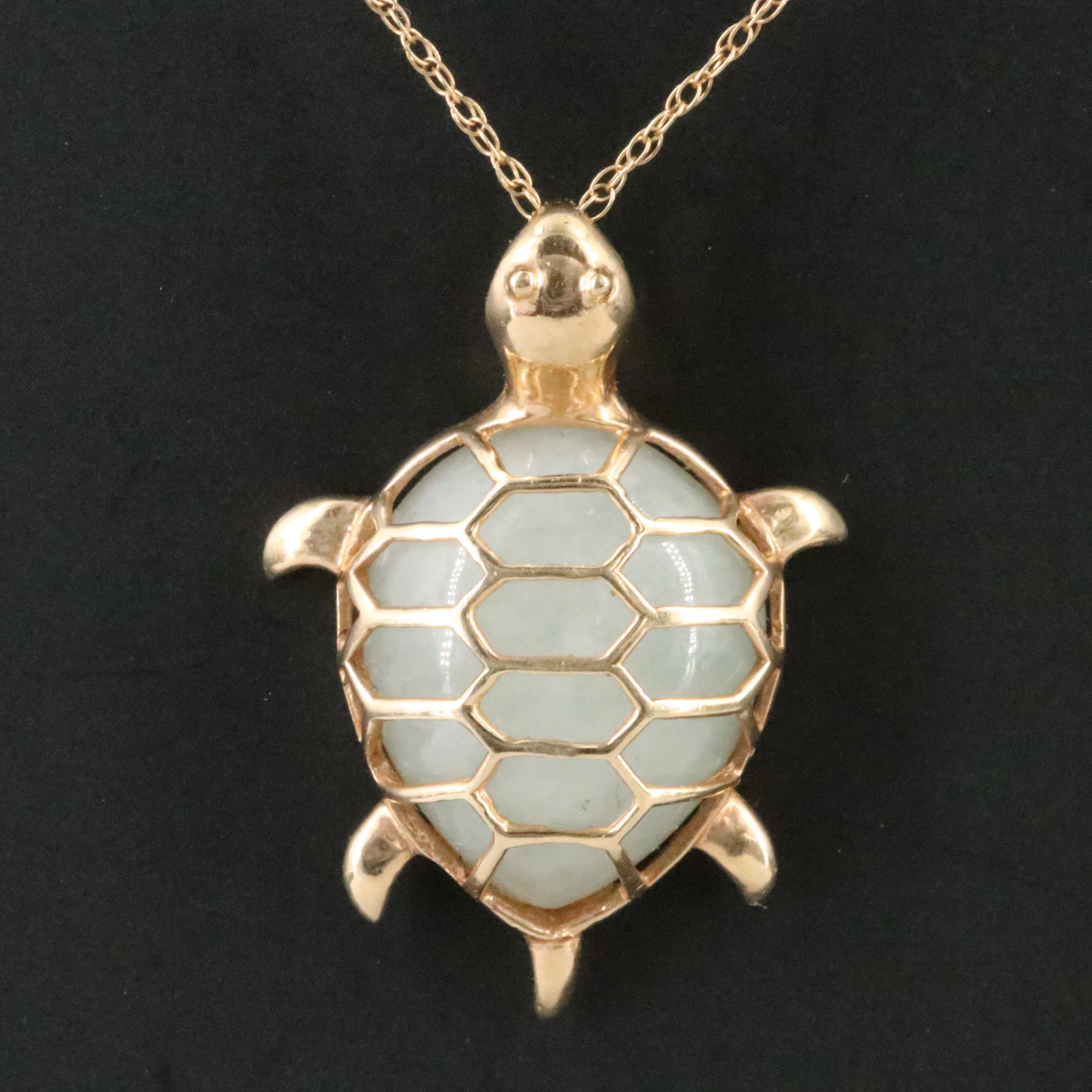 10K Jadeite Turtle Pendant Necklace