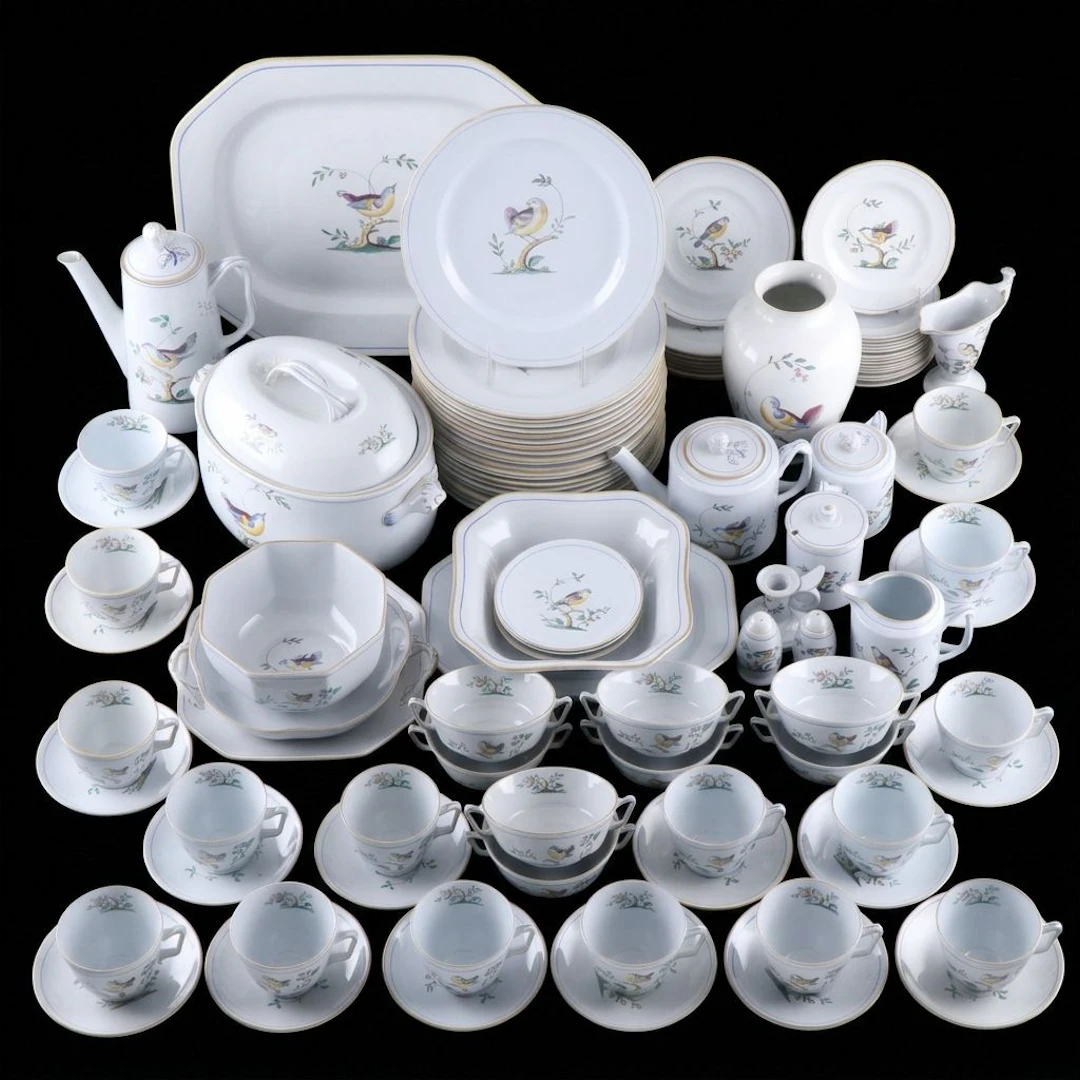 Spode "Queen's Bird" Ceramic Dinnerware and Serving Pieces, 1962-1993