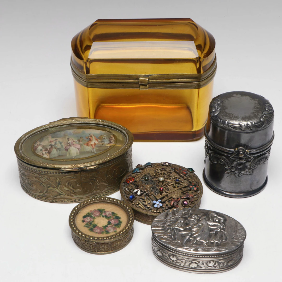 Fratelli Coppini 800 Silver Box with Compacts and More Decorative
