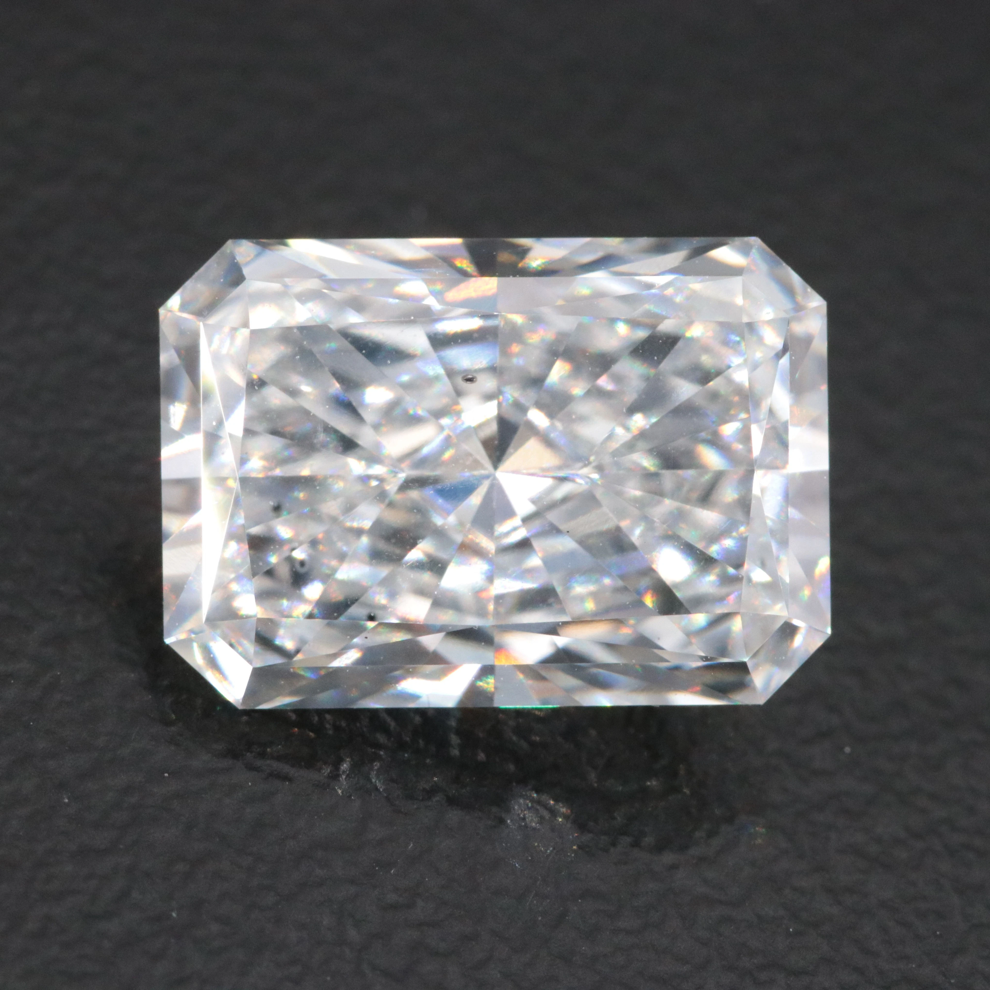 Loose 5.06 CT Lab Grown Diamond with IGI Report