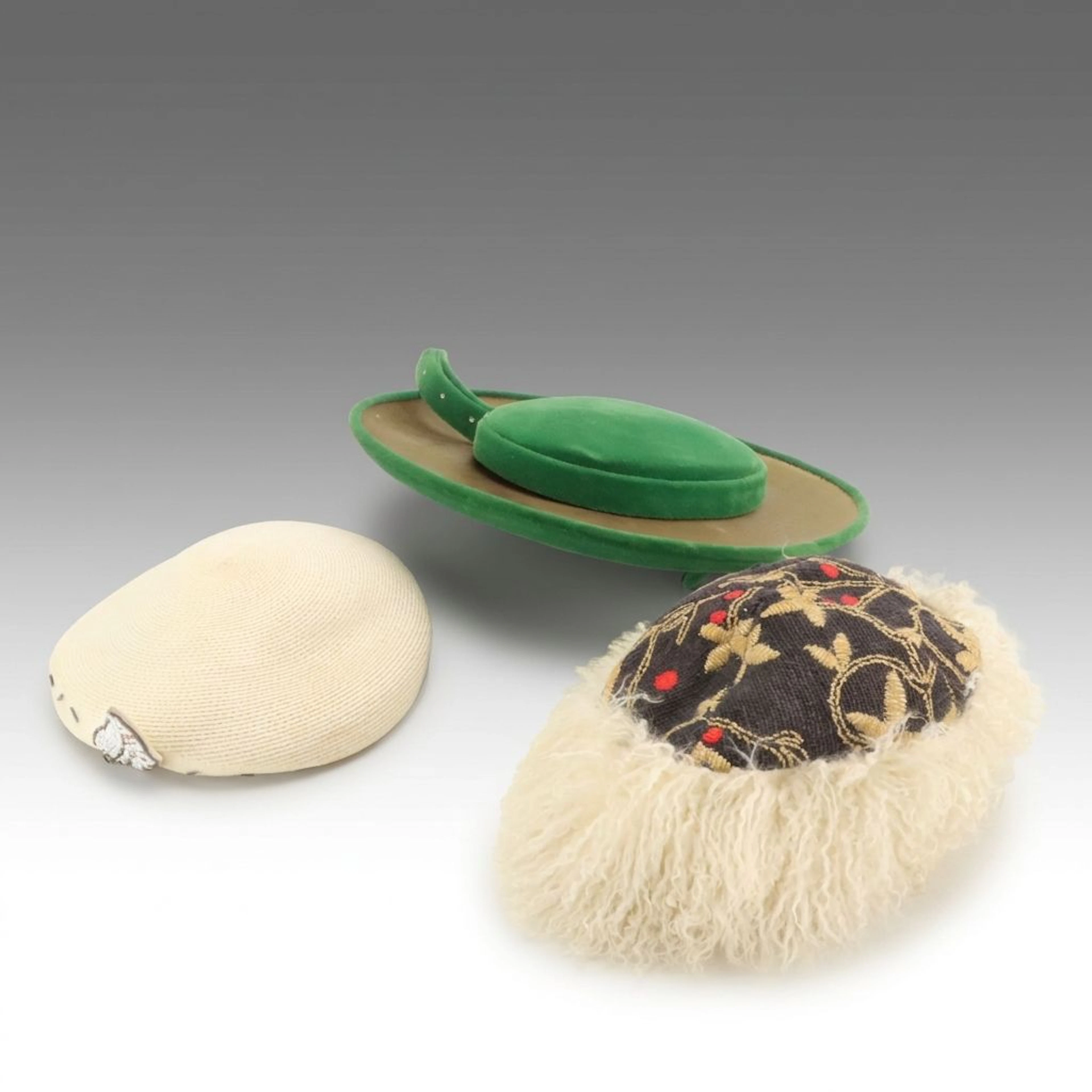 Gene Doris New York Brim Fastener with Other Embellished Hats