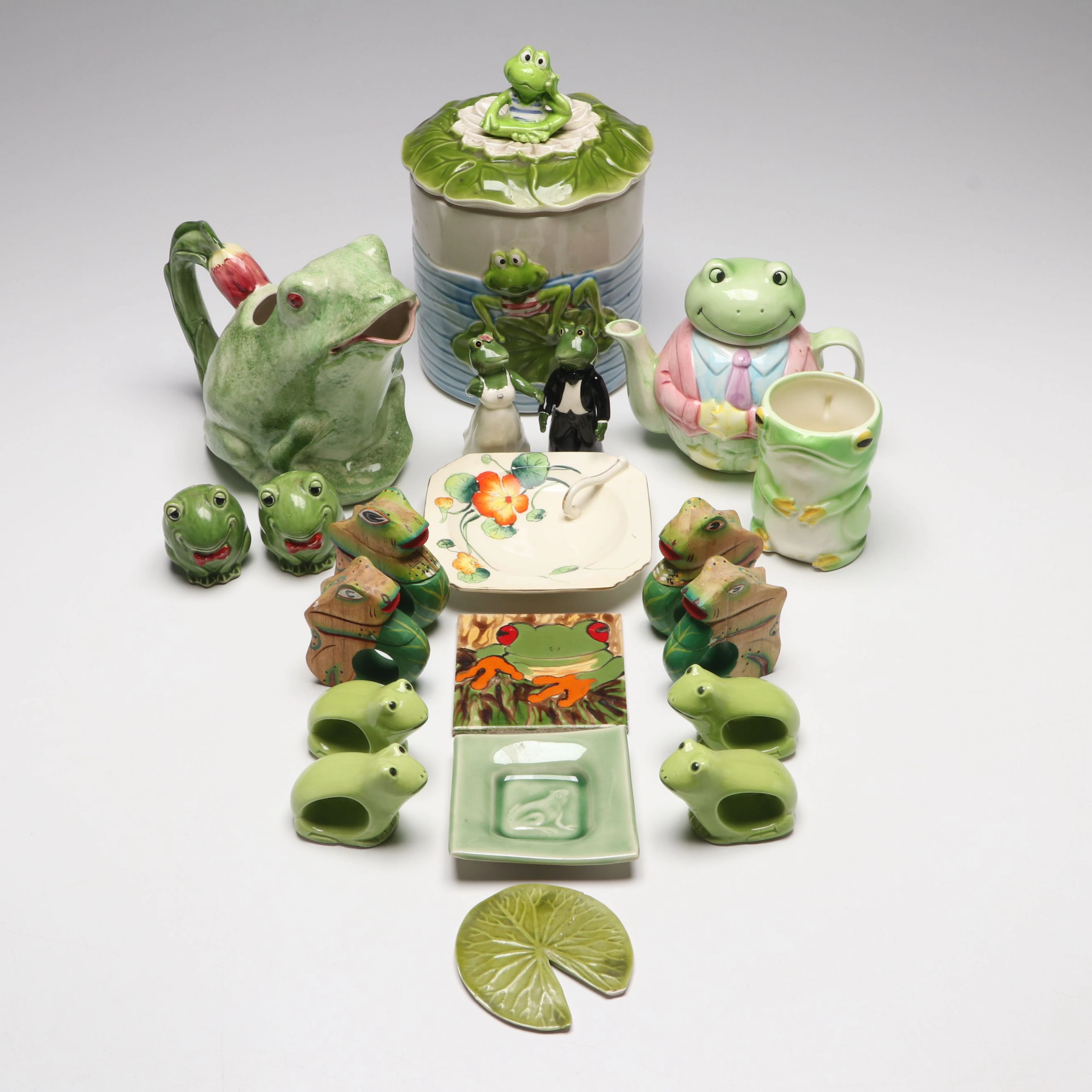 Enesco Frog Cookie Jar with Pitcher, Napkin Rings and More Frog Form Décor