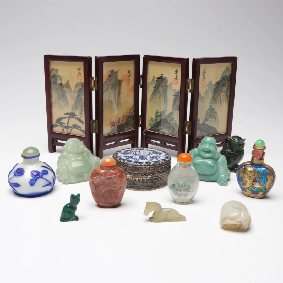 Chinese Table Folding Screen with Hard Stone Budai Figuers and Other Décor
