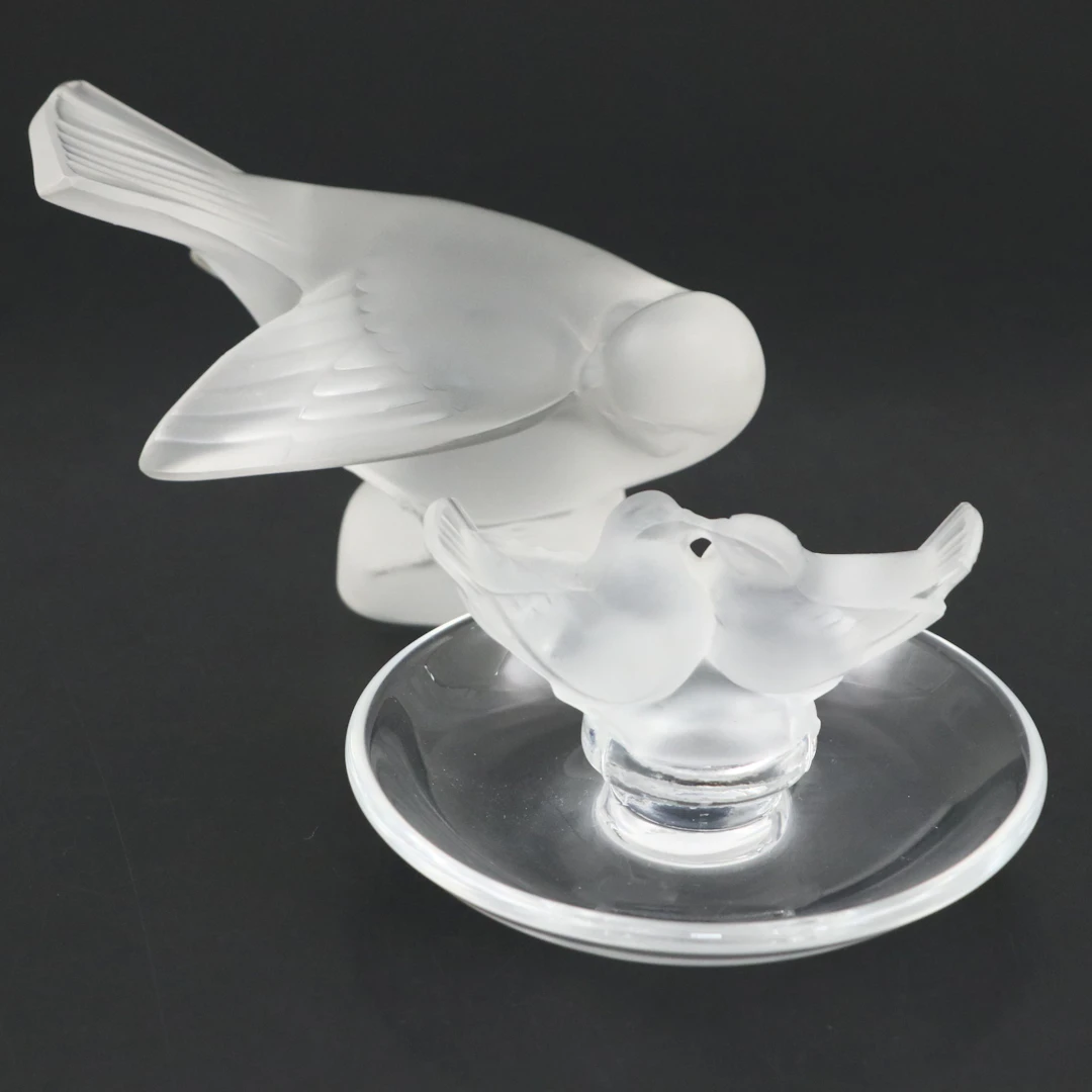 Lalique "Moineau Coquet" Frosted Crystal Figure with "Deux Colombes"
