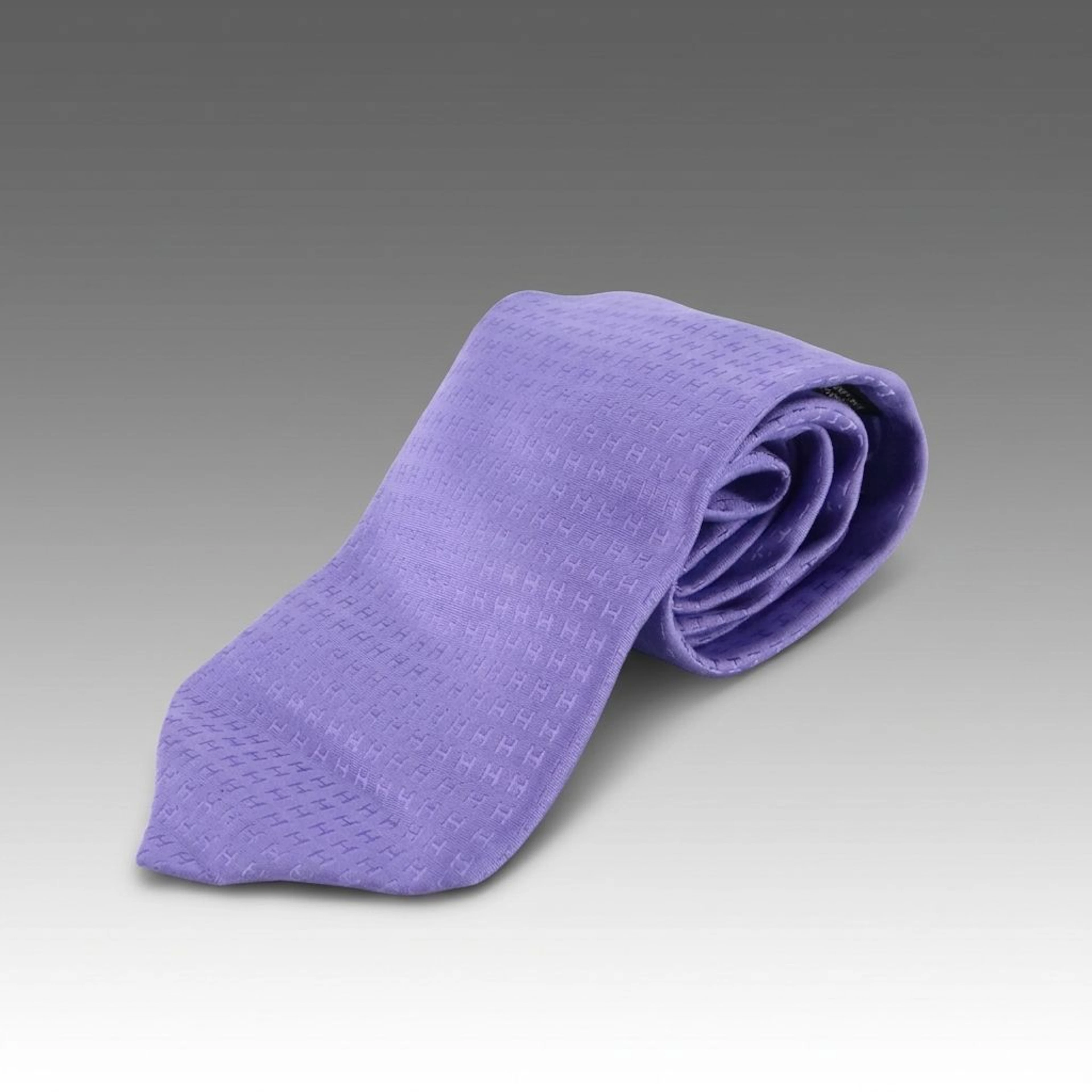 Hermès Façonnée H Necktie in Silk Jacquard with Box