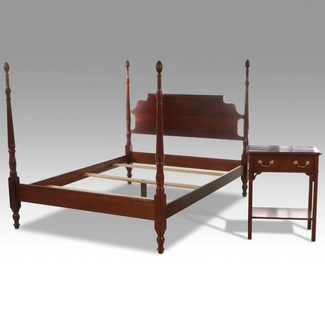 Federal Style Mahogany Pineapple Four-Poster Bed Frame with Riverside