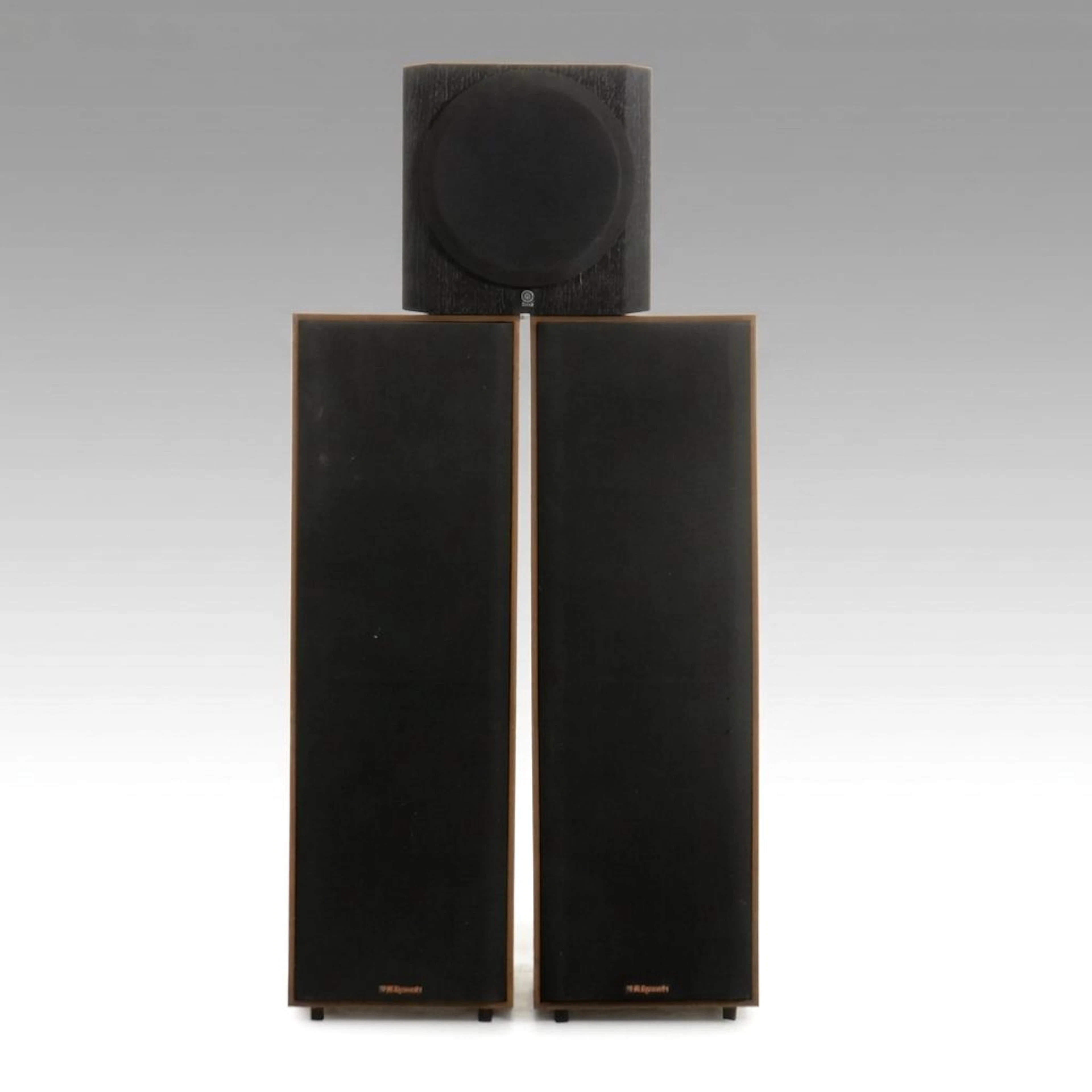 Klipsch Walnut Floor Standing Speakers with Yamaha Subwoofer