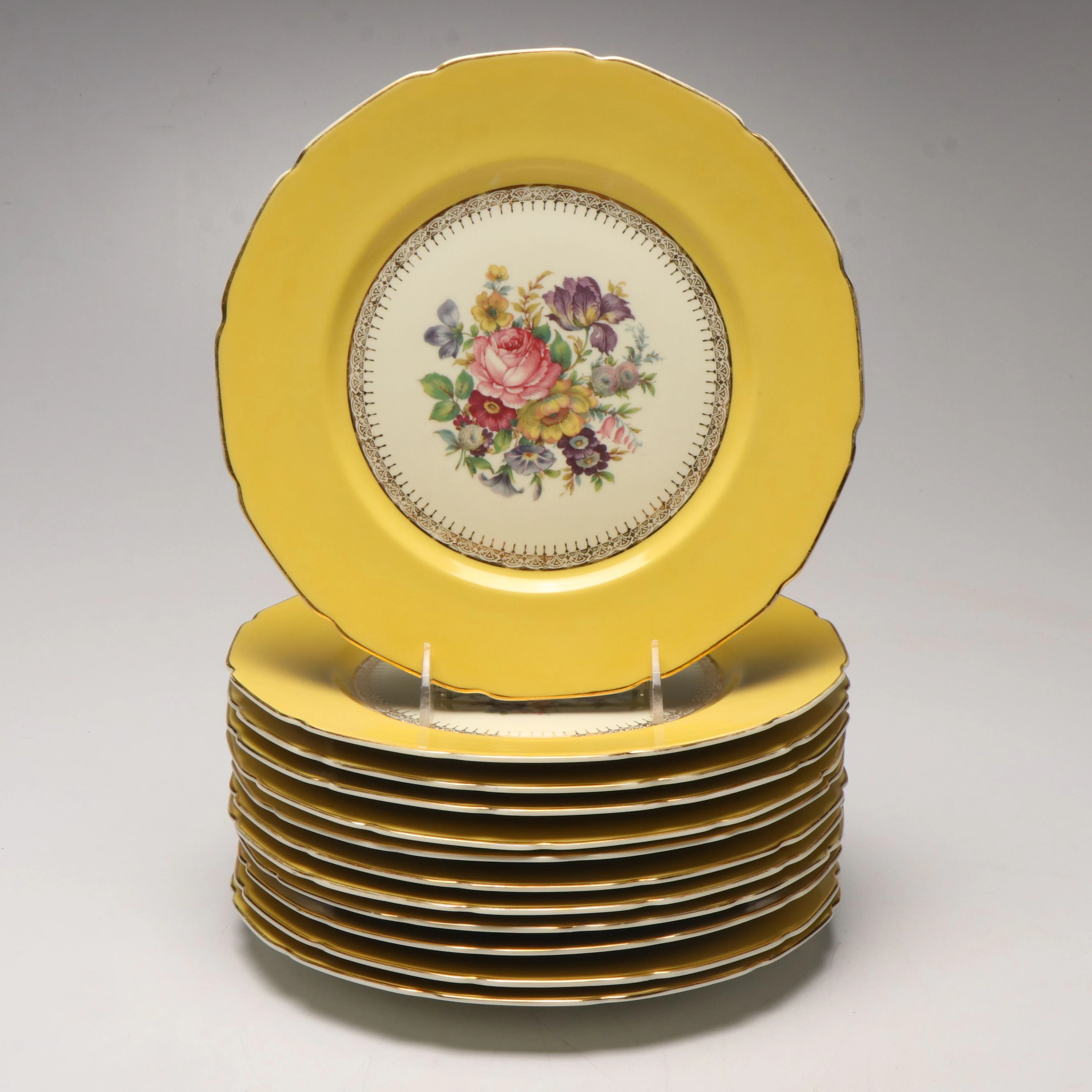 Rosenthal Continental Floral Bavarian Porcelain Dinner Plates, Mid-20th C.