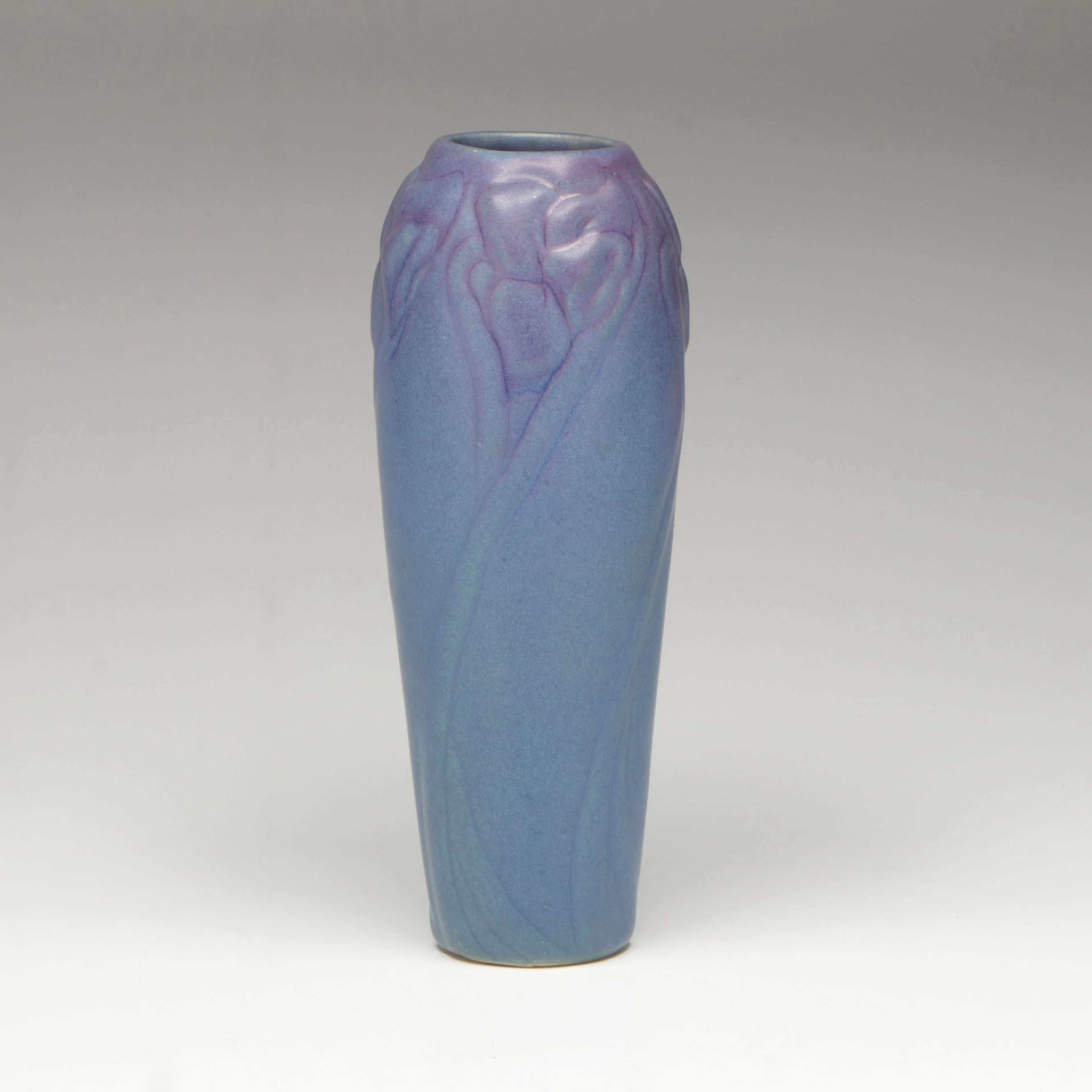 Signed Van Briggle Pottery Art Nouveau Blue Daffodil Vase