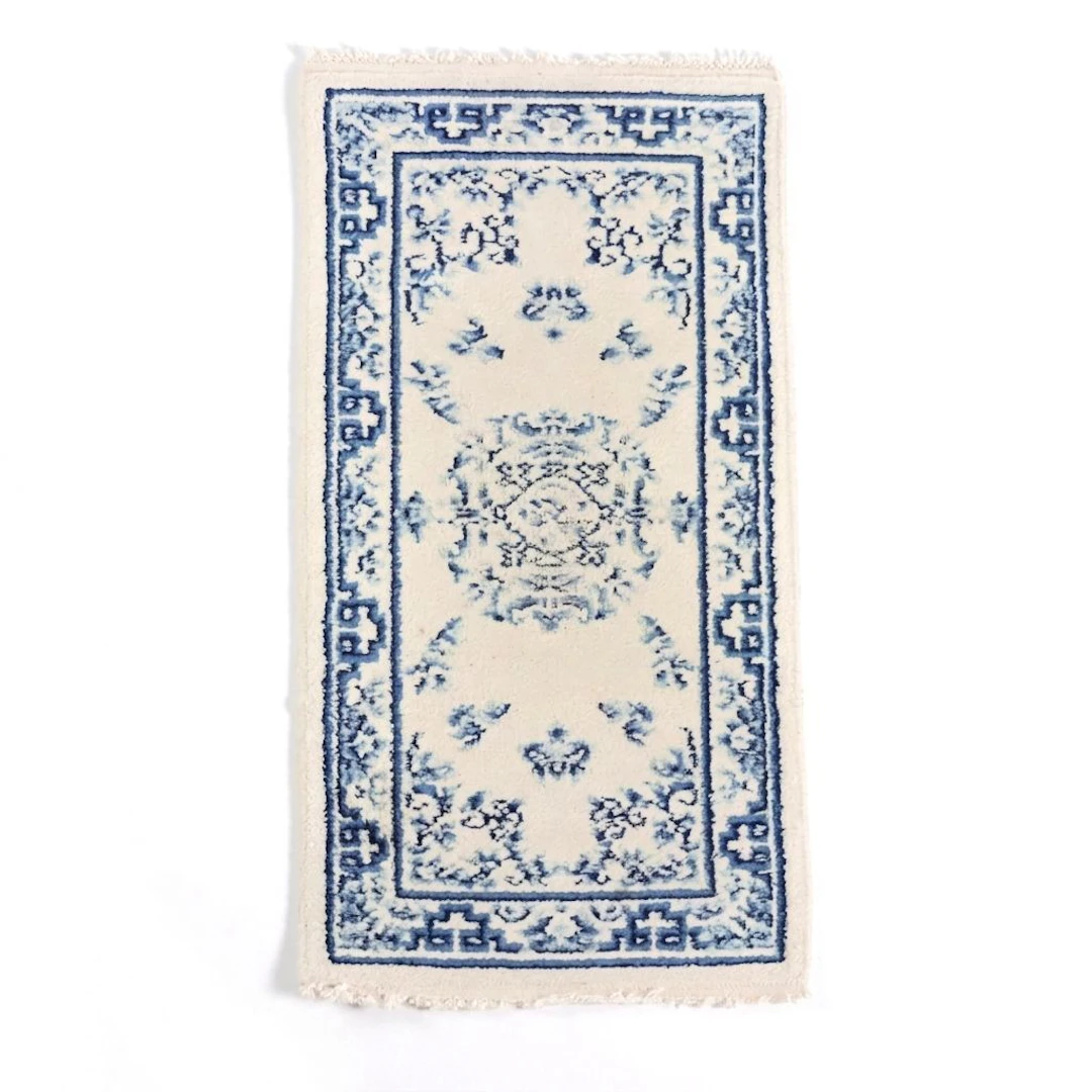 2'1 x 4'1 Hand-Knotted Chinese Peking Style Accent Rug