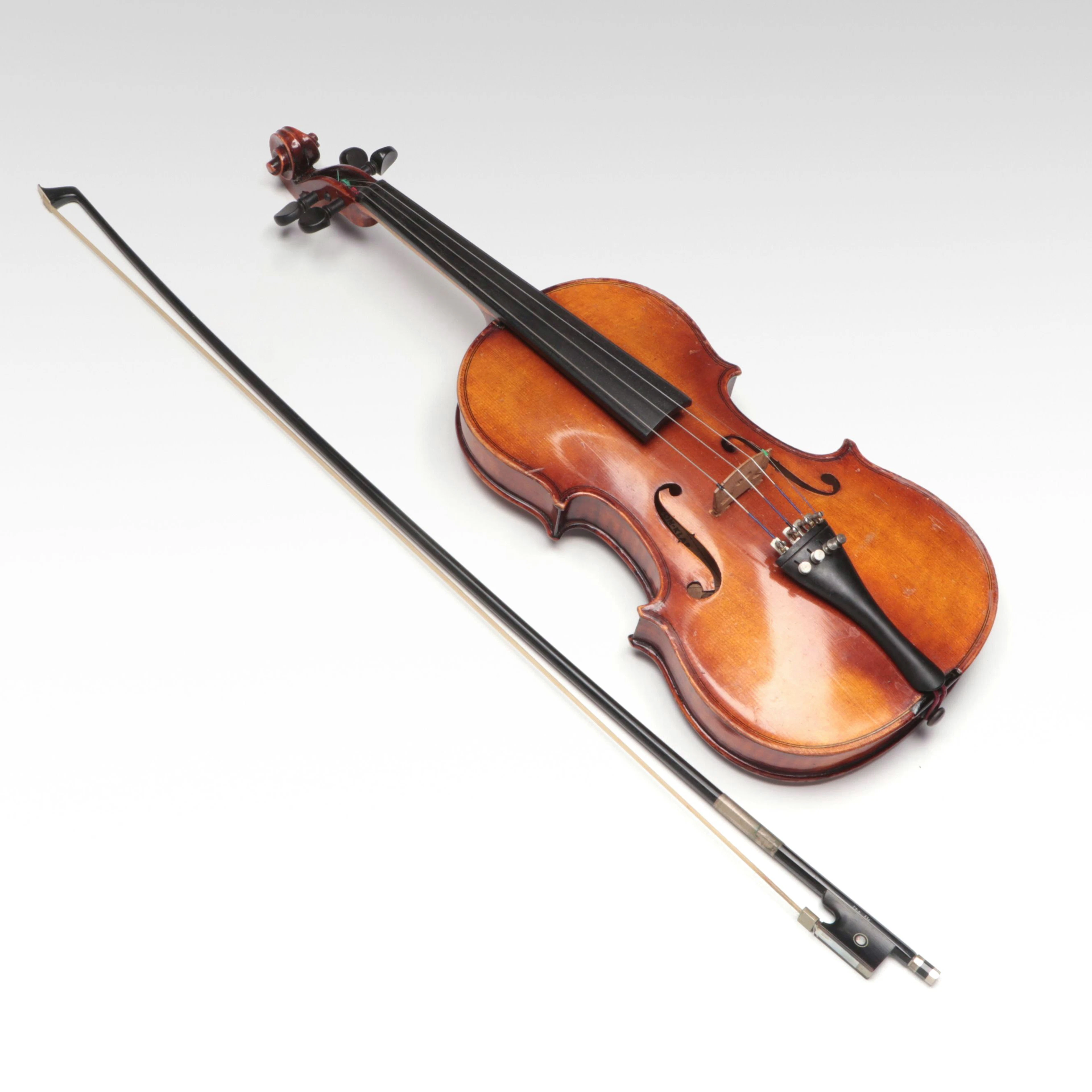 William Lewis & Son Ton-Klar "The Kayser" No. 134 Violin