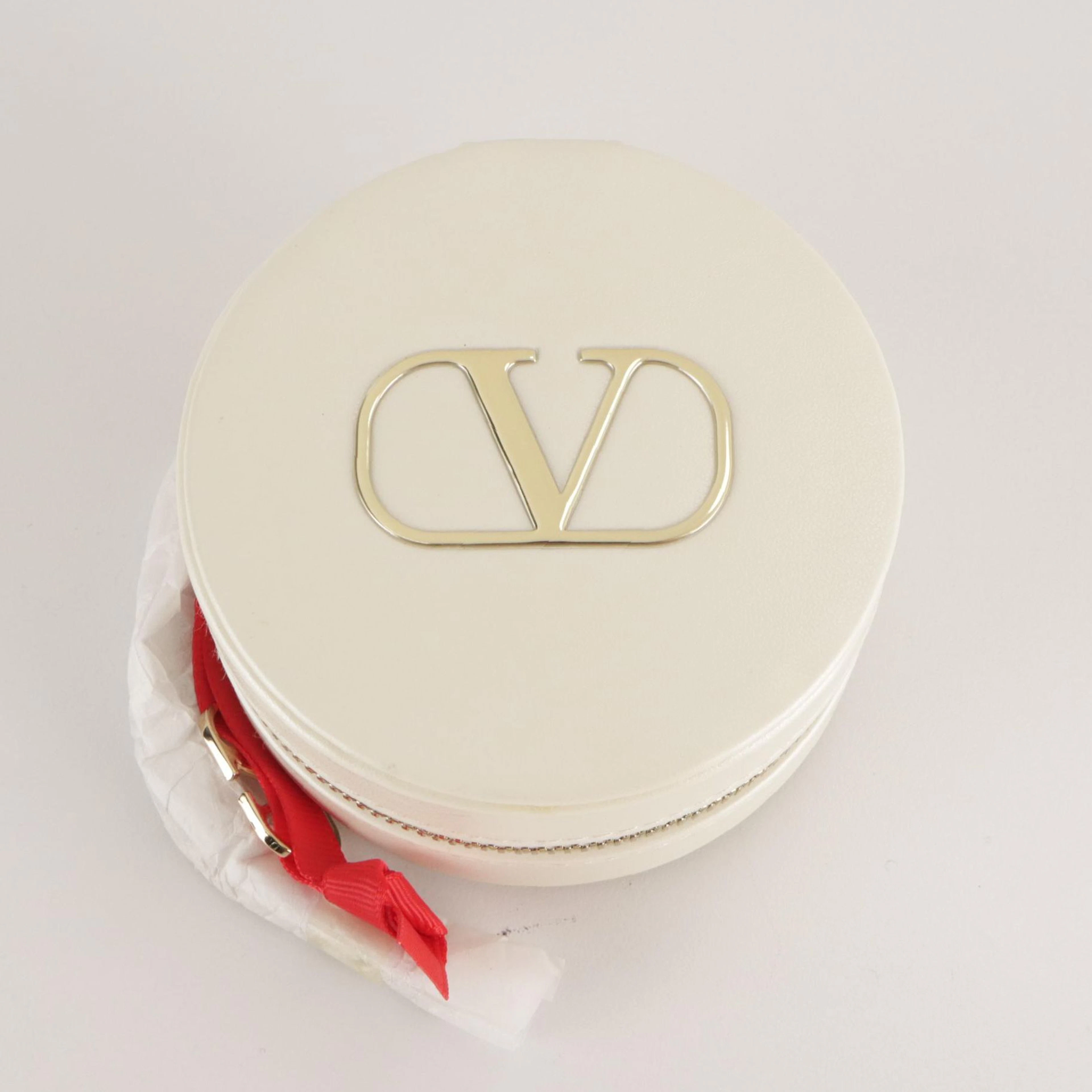 Valentino Round Go-Cushion Compact Case