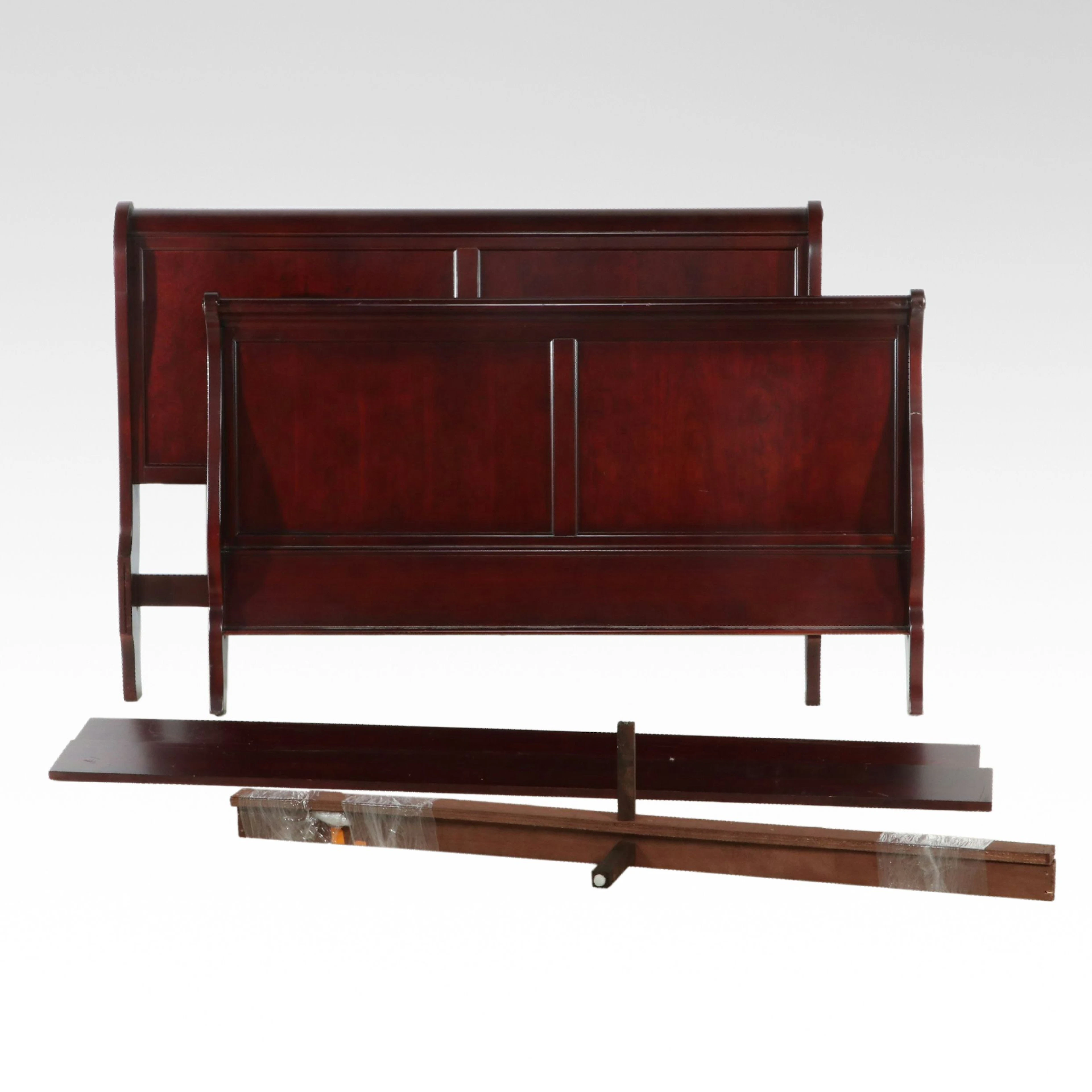 Cherry Finish Queen Size Sleigh Bed, 2009