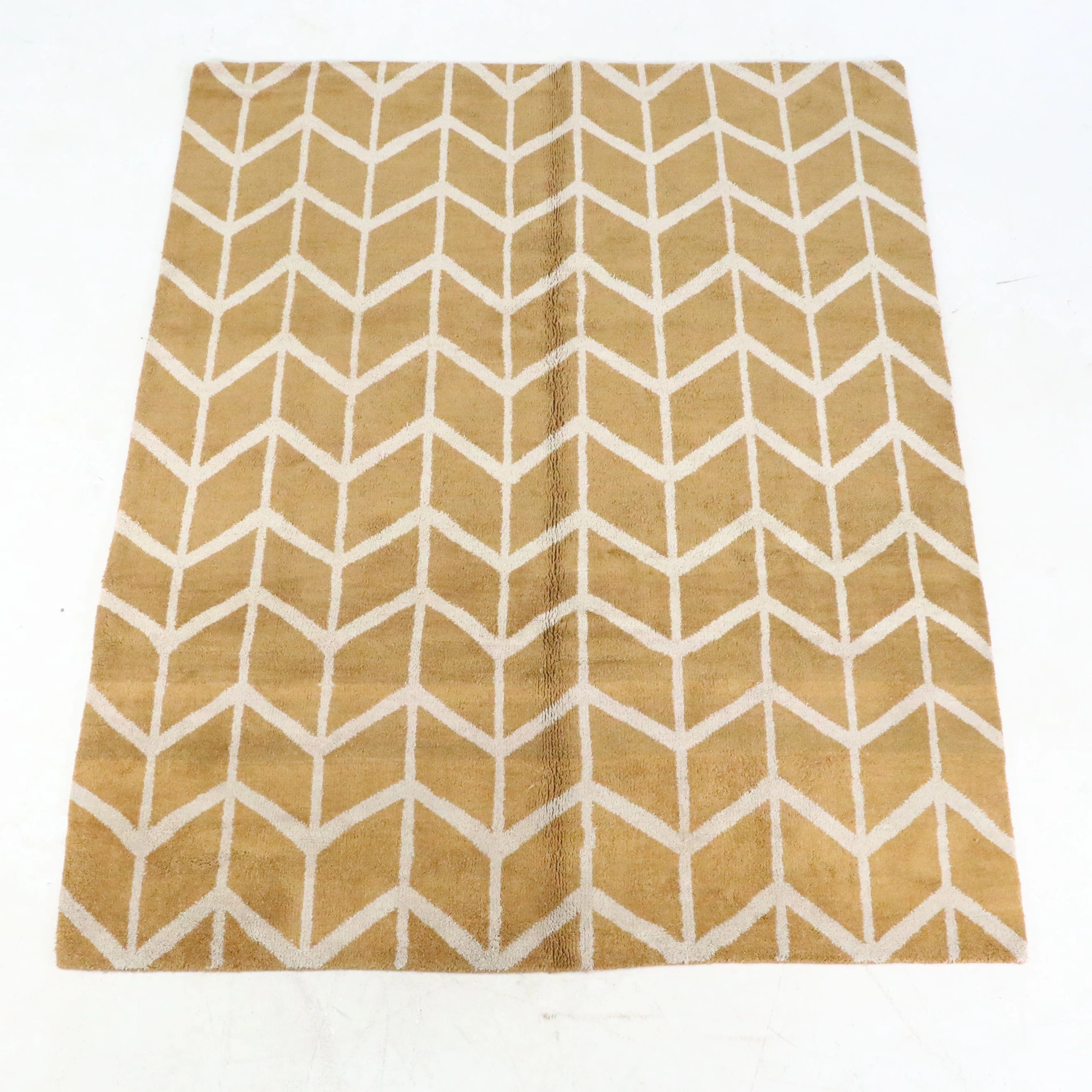7'10 x 9'10 Hand-Knotted Indian Contemporary Area Rug