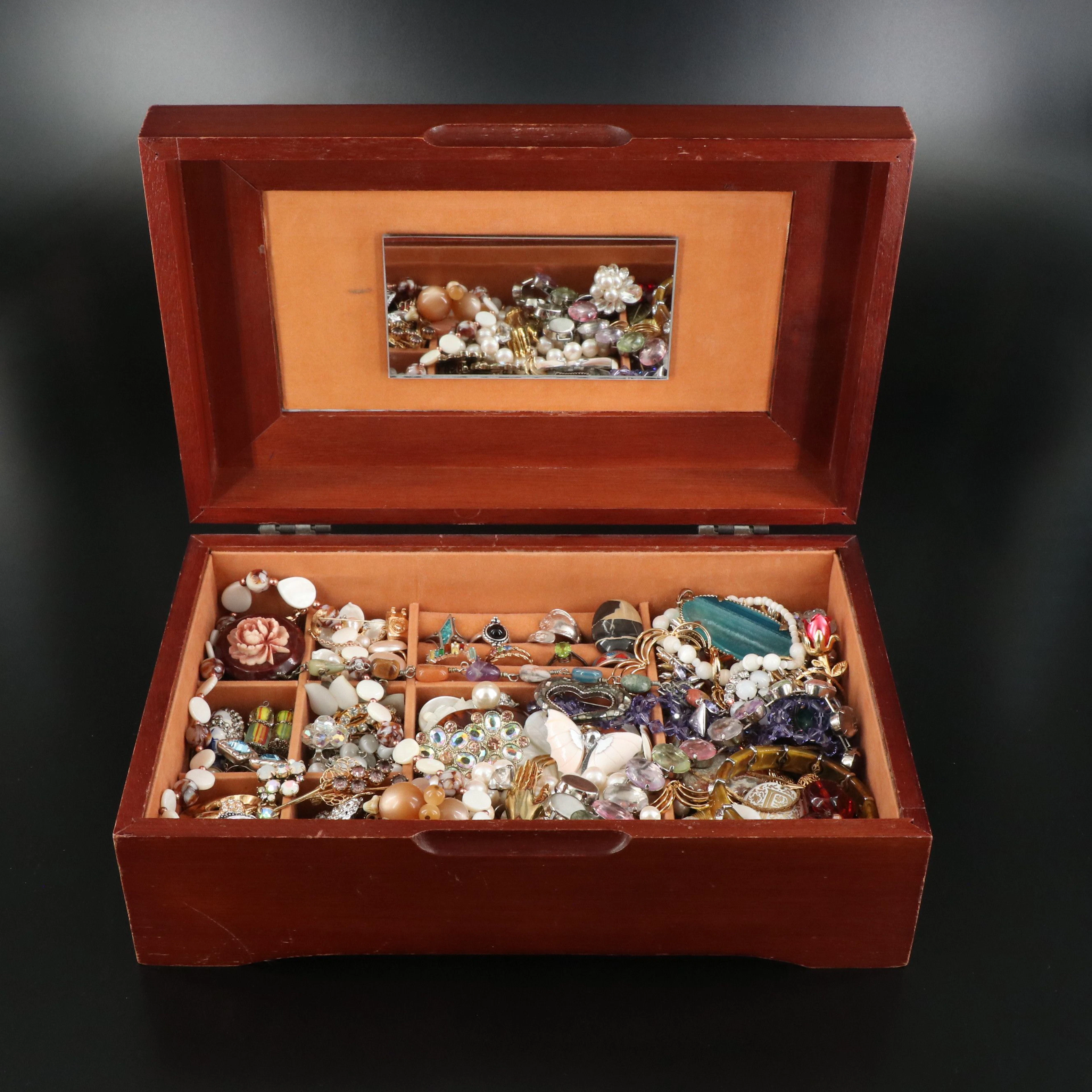 Uncommon Discoveries: Uncommon Discoveries: Vintage Jewelry Collection