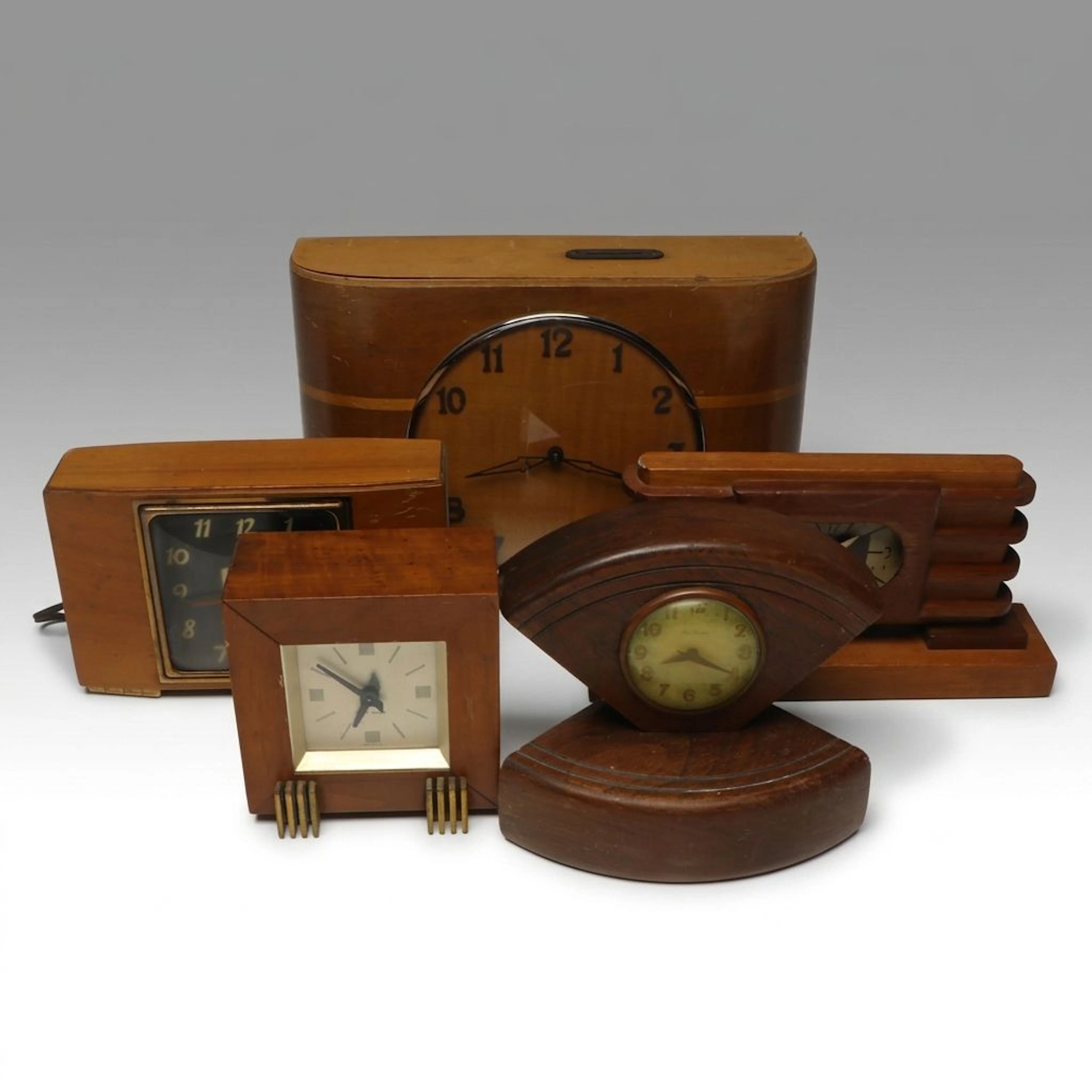 Vintage Seth Thomas, New Haven and More Mid Century Modern Clocks