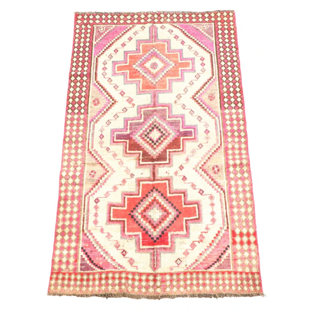 4'4 x 7'9 Hand-Knotted Persian Qashqai Area Rug
