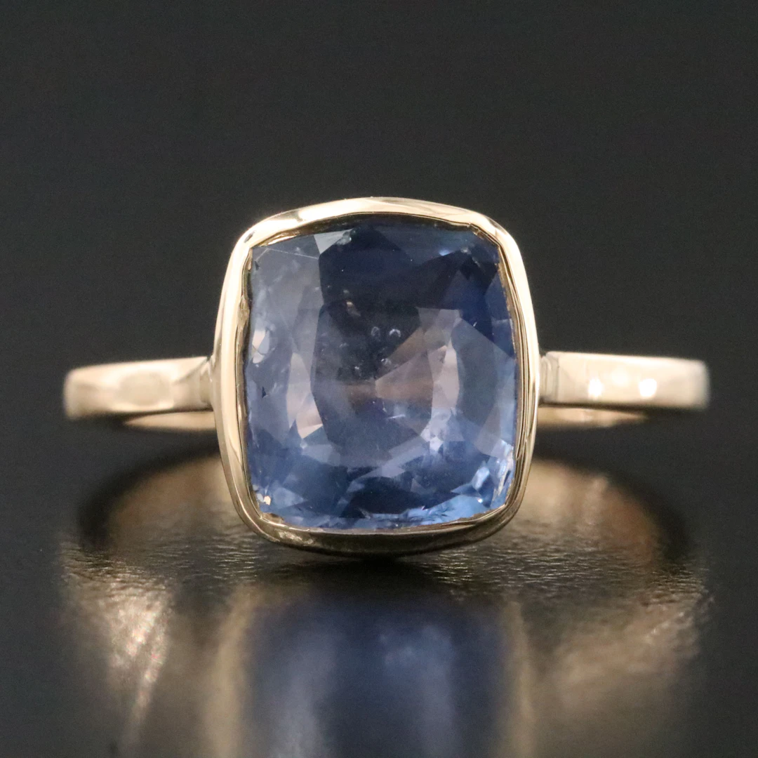 18K 3.62 CT Unheated Sri Lankan Ceylon Sapphire Ring with GIA Report
