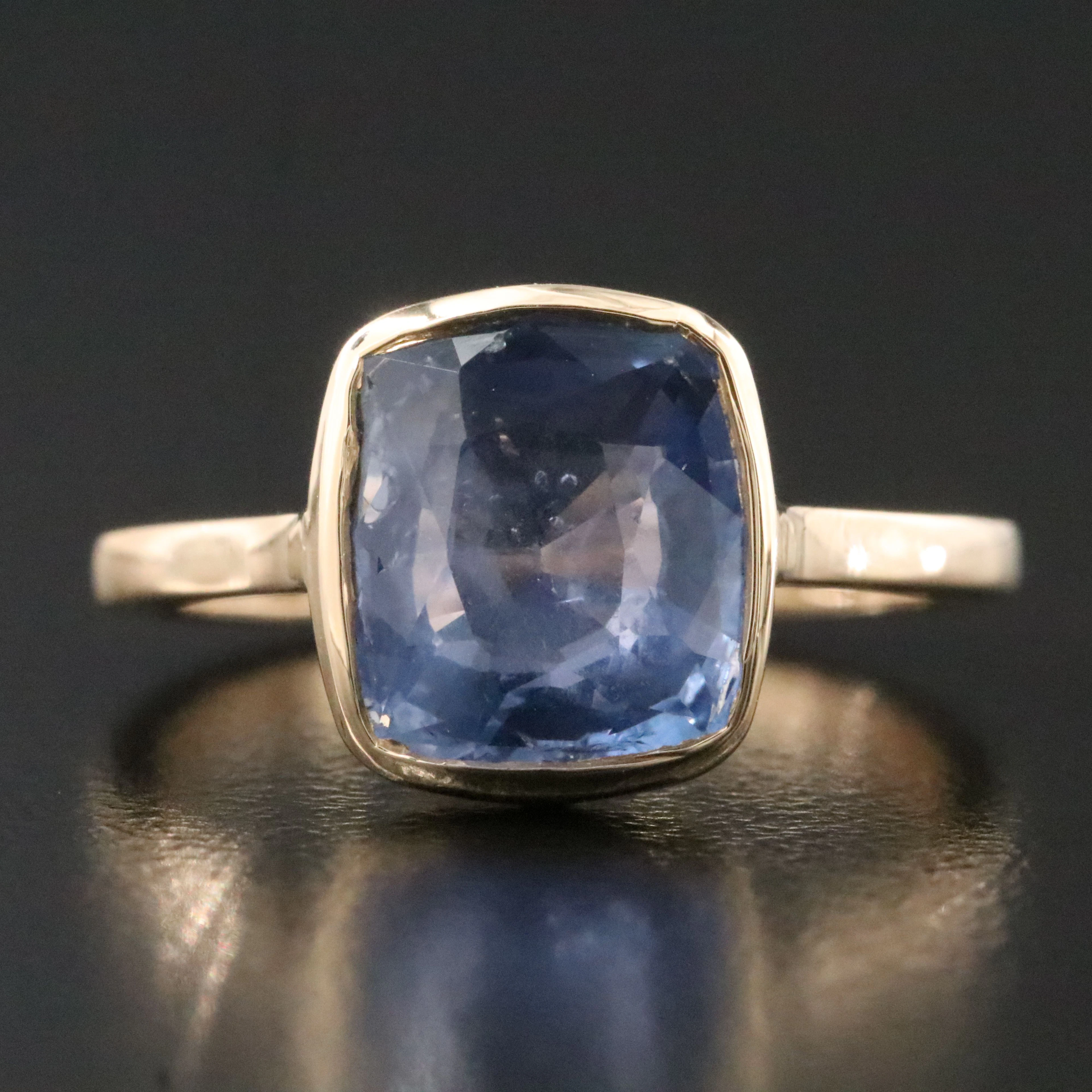 18K 3.62 CT Unheated Sri Lankan Ceylon Sapphire Ring with GIA Report